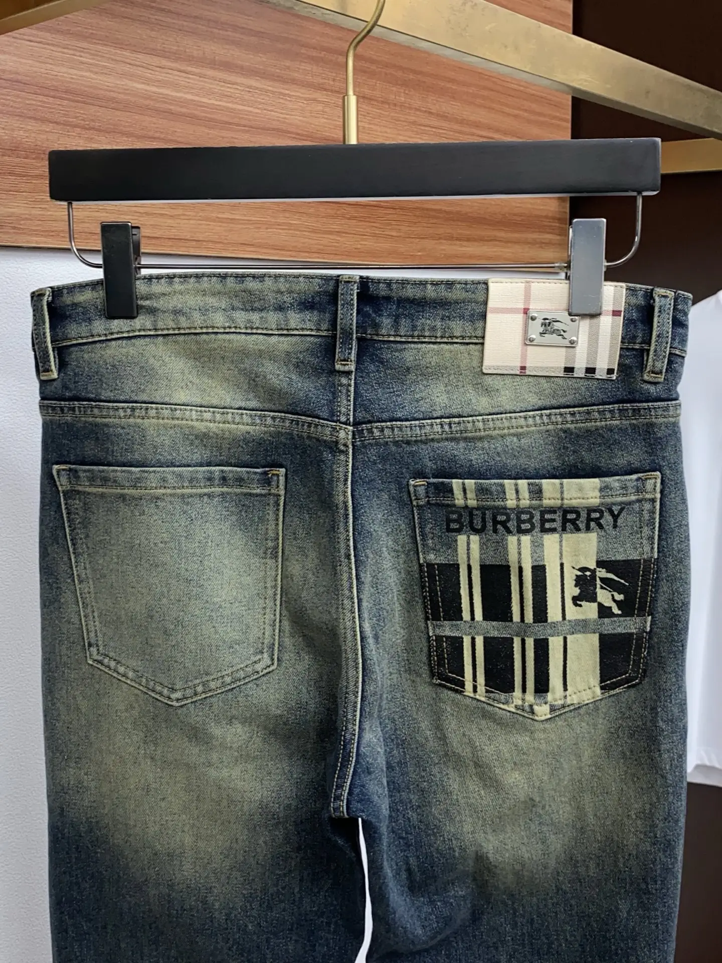 Slim-Fit Straight-Leg Check Pocket Jeans D17523881 — view 9