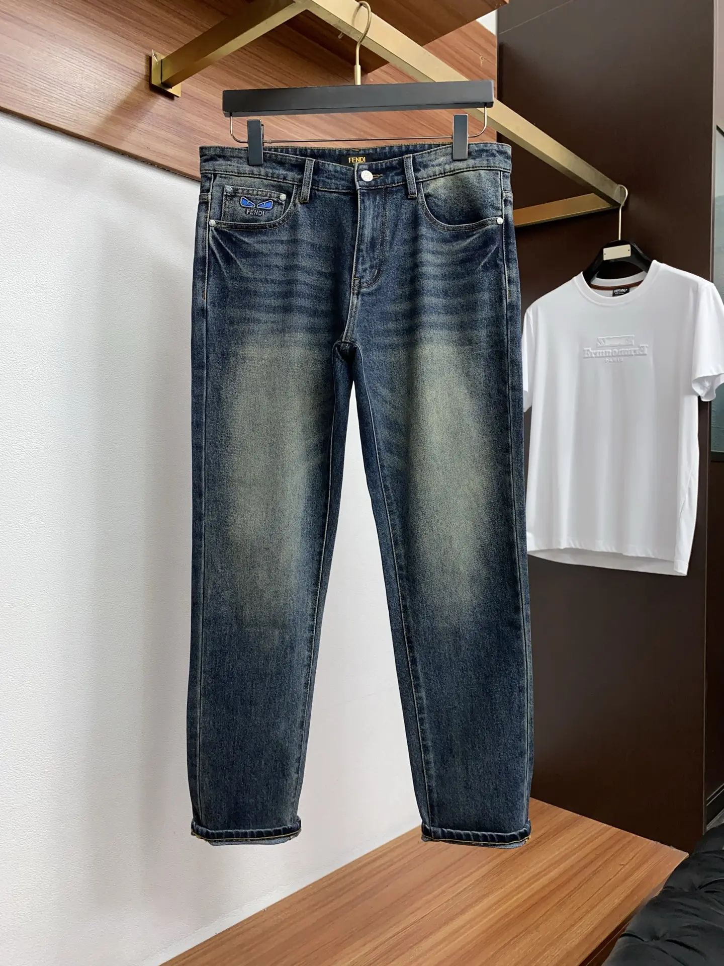 Slim-Fit Straight-Leg Jeans with Logo Patch D17523875 — view 3