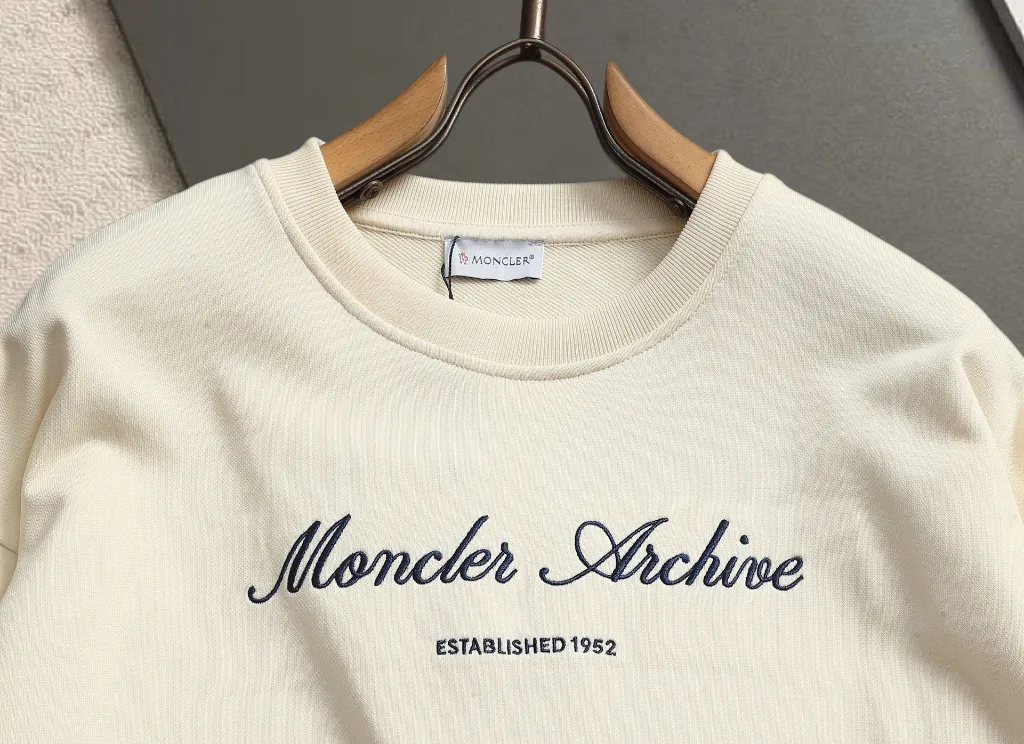 Moncler Archive Logo Embroidered Sweatshirt D17521515 — view 3