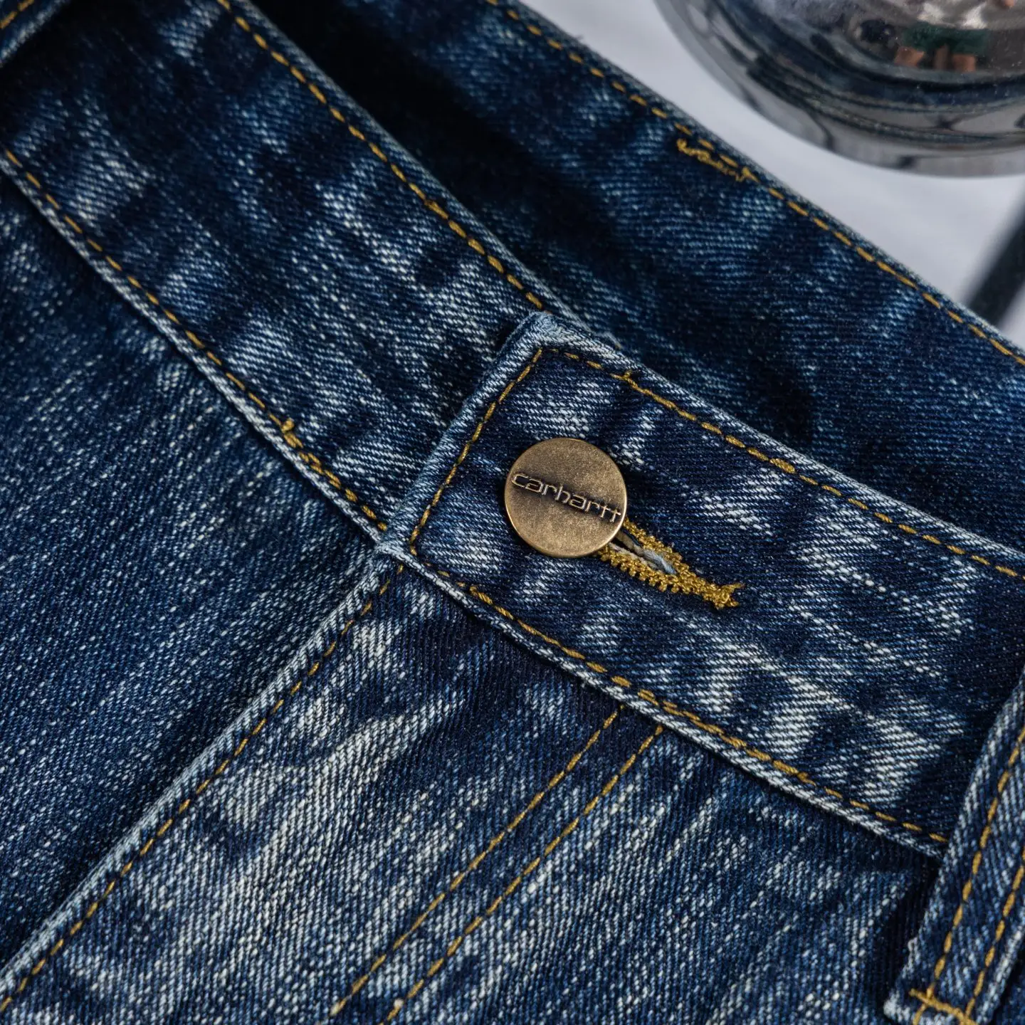 Double-Knee Straight-Leg Logger Jeans D17523899 — view 4