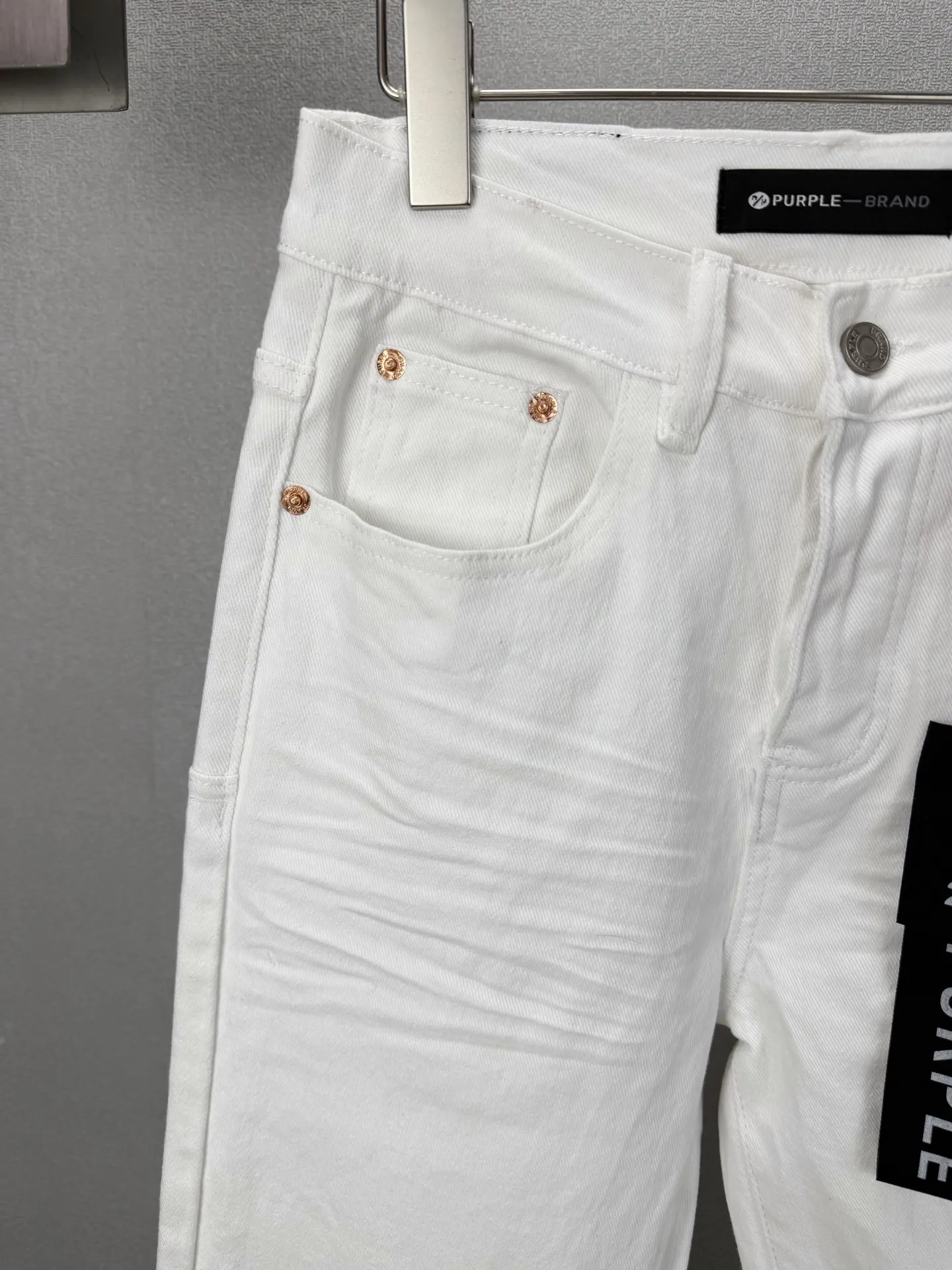 Crinkled Flare-Leg Stretch Jeans D17523173 — view 4
