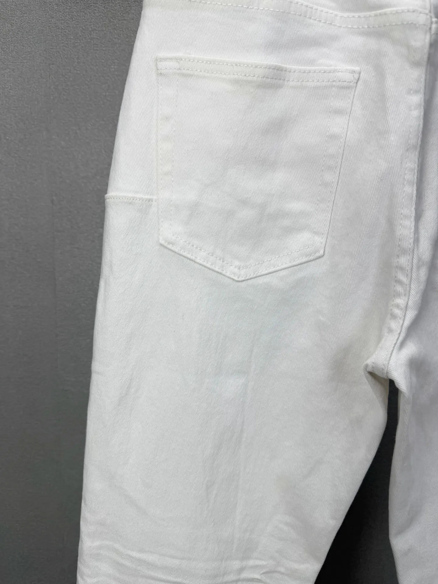 Crinkled Flare-Leg Stretch Jeans D17523173 — view 10