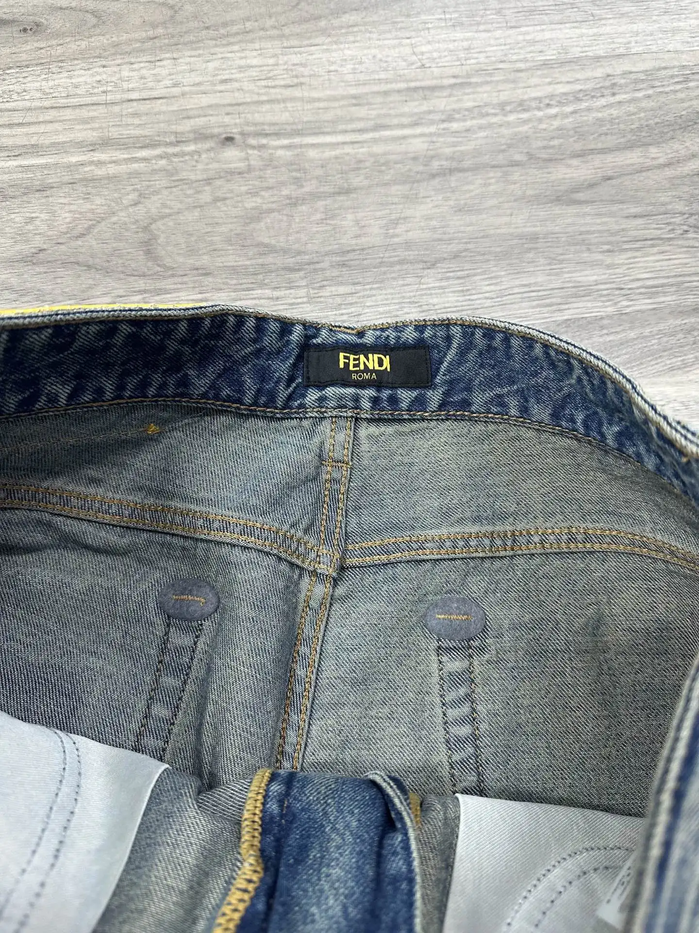 FF Logo Baggy Wide-Leg Jeans D17523876 — view 7