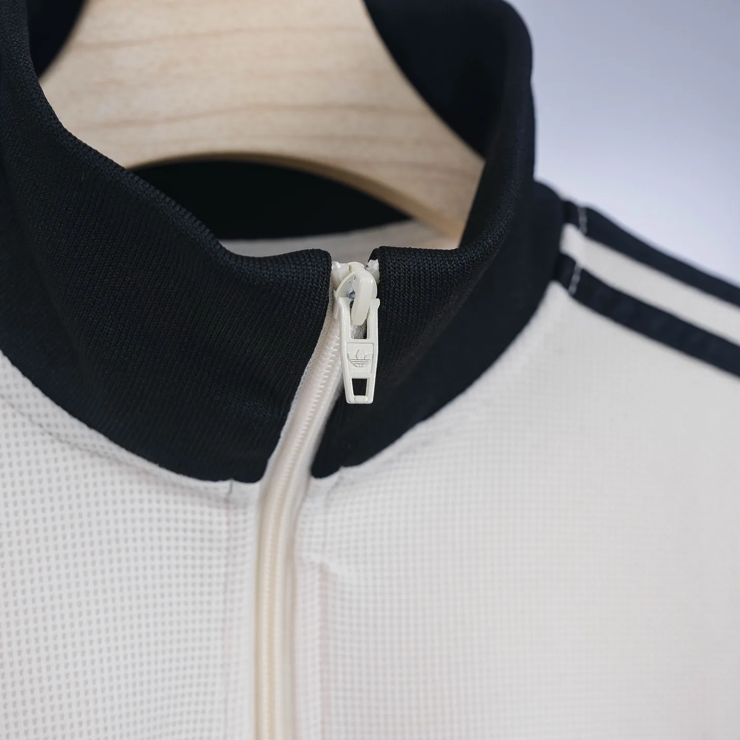 Adidas Originals Waffle Knit Track Jacket D17523036 — view 11