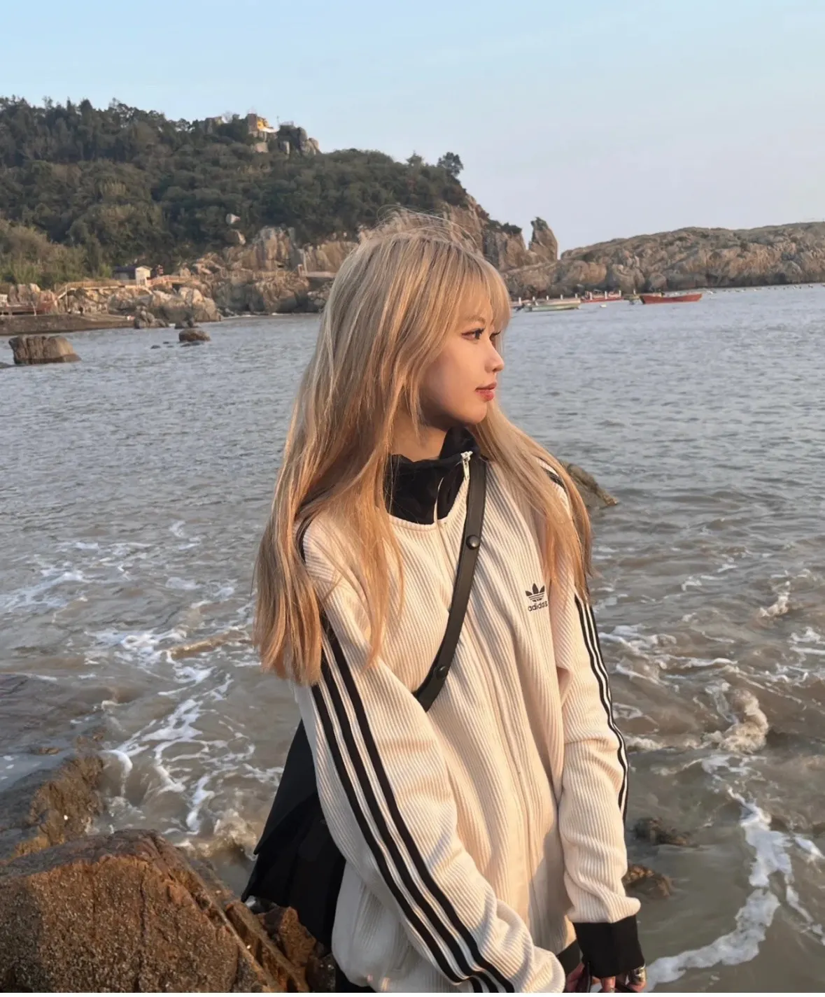 Waffle-Knit Zip-Up Track Jacket D17523032 — view 16
