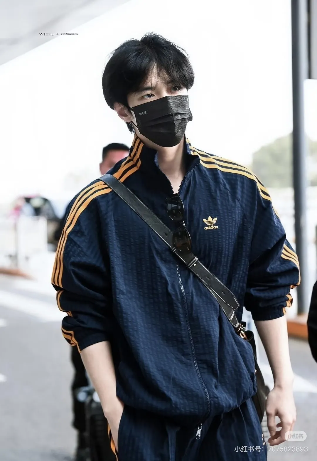 Seersucker Striped Track Jacket D17523041 — view 2