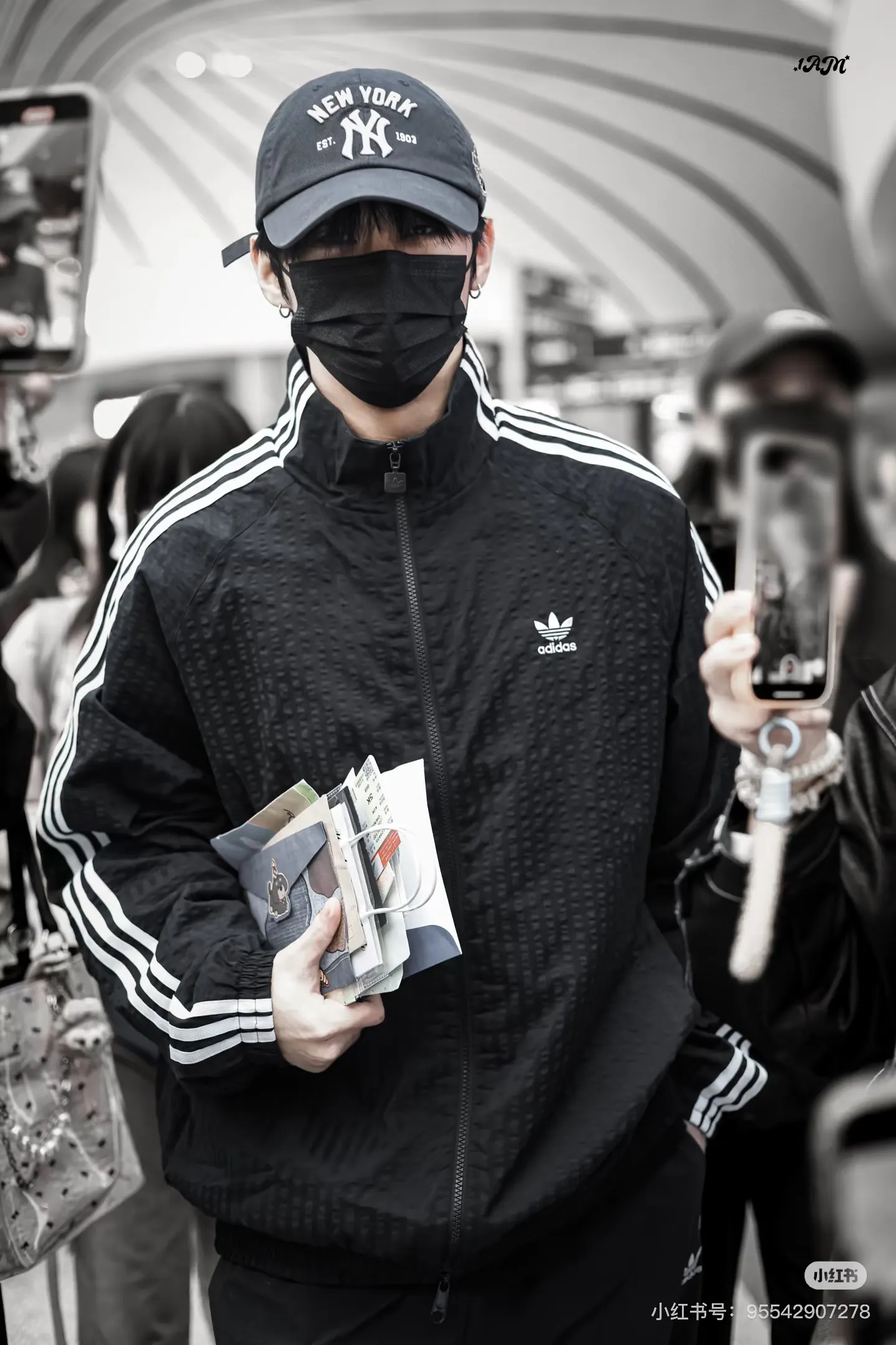 Adidas Originals Seersucker Track Jacket D17523042