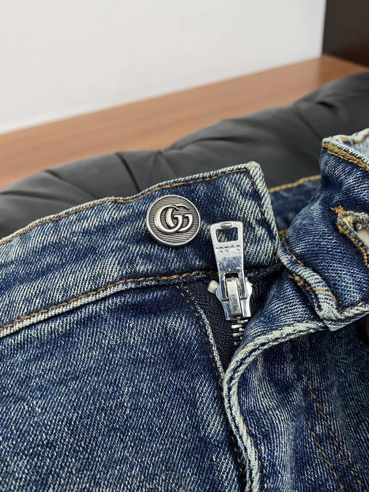 Slim-Fit Straight-Leg Logo Jeans D17523874 — view 4