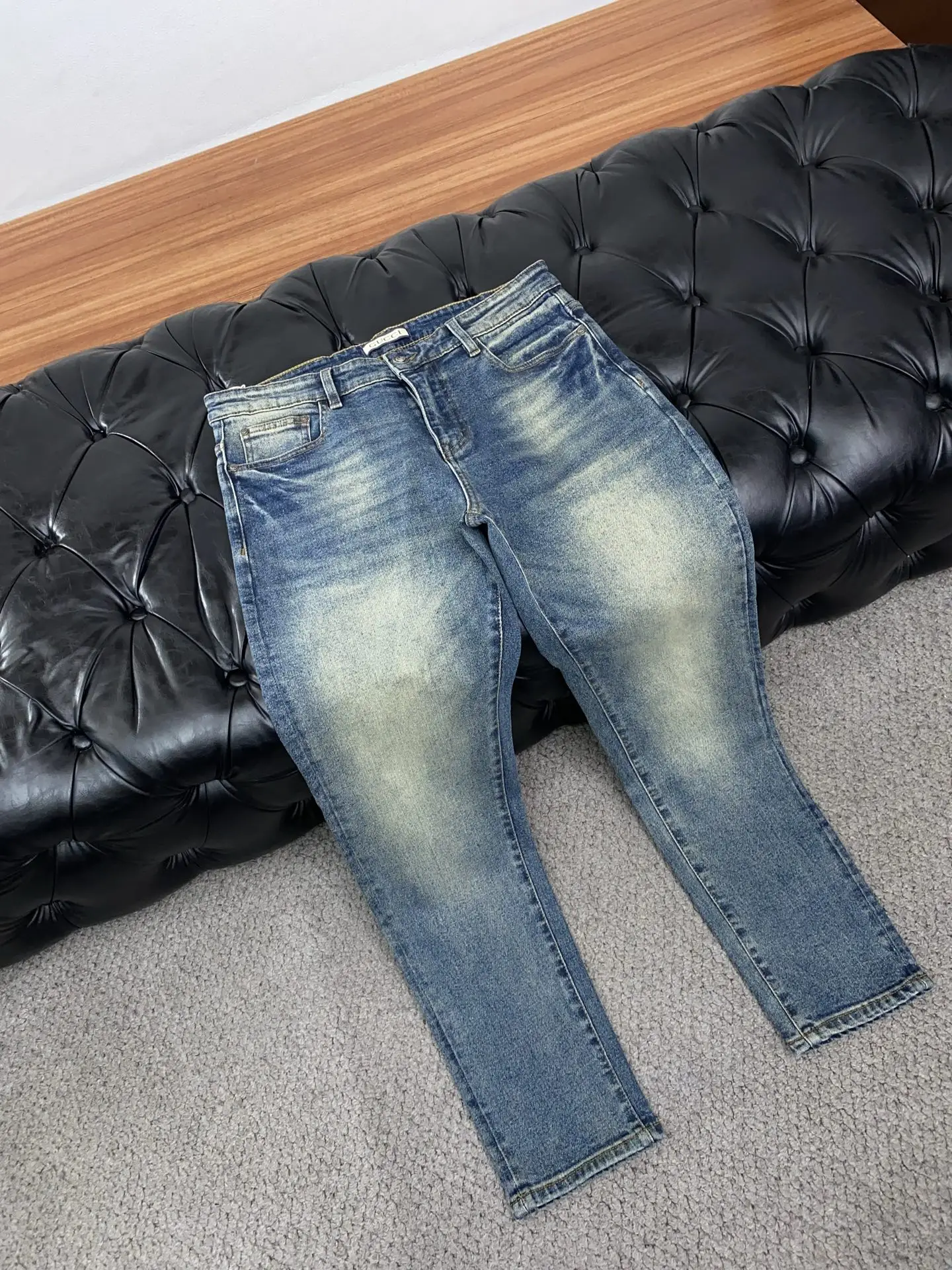 Slim-Fit Straight-Leg Logo Jeans D17523874 — view 6