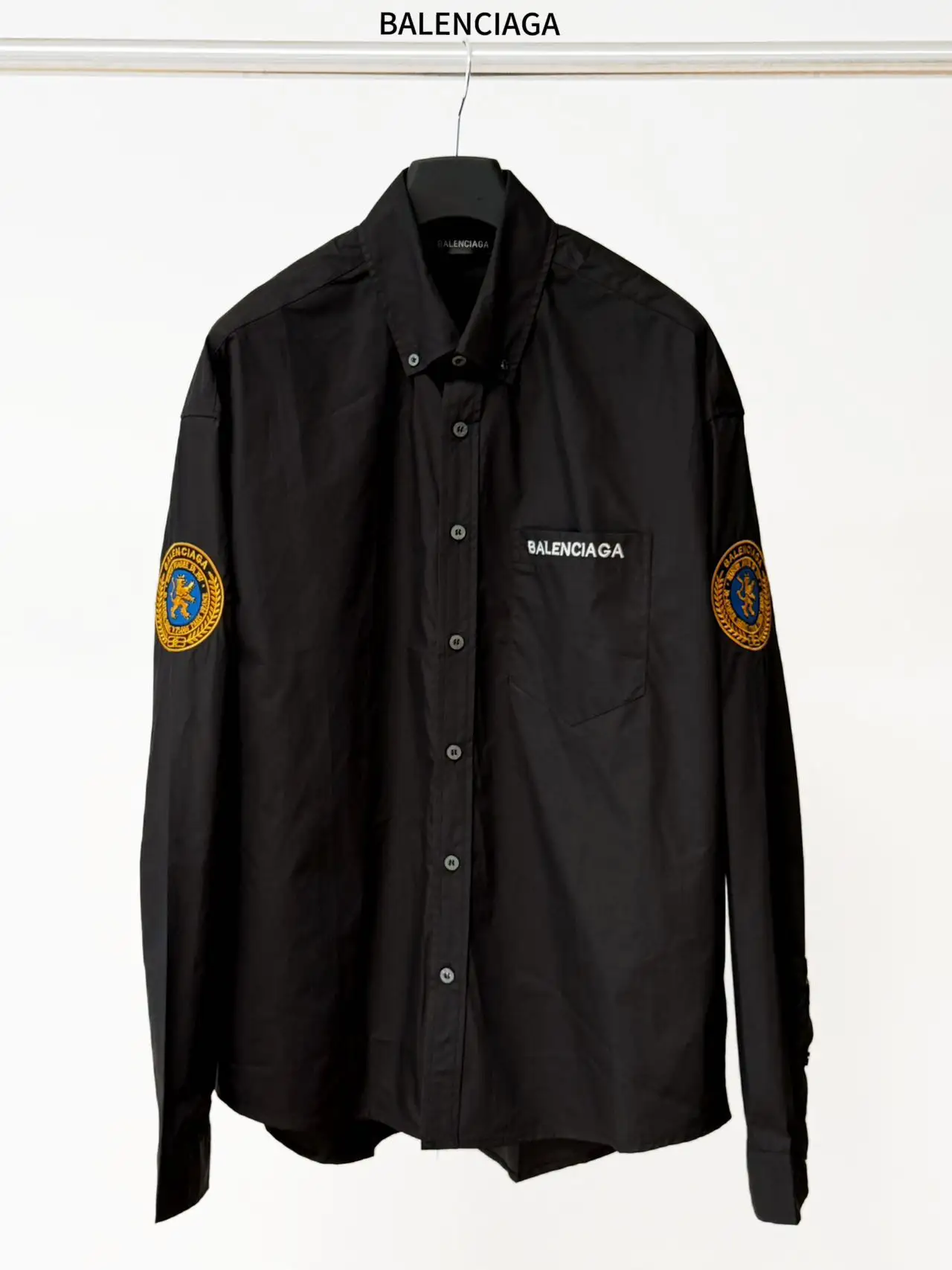 Embroidered Crest Logo Long-Sleeve Shirt D17521128