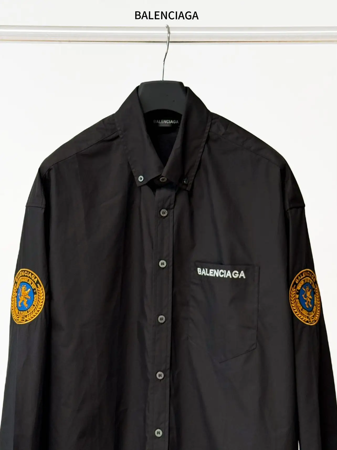 Embroidered Crest Logo Long-Sleeve Shirt D17521128 — view 4