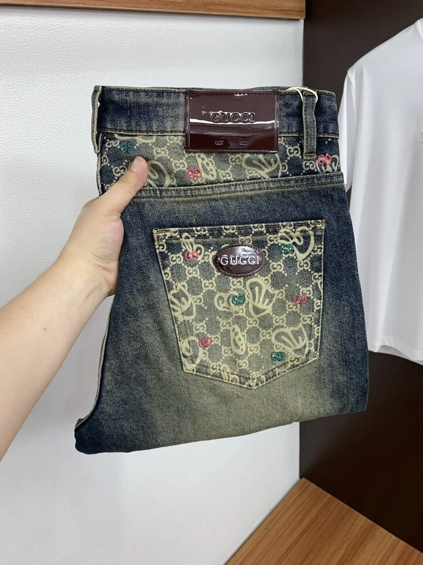 Monogram Slim-Fit Straight-Leg Jeans D18023868
