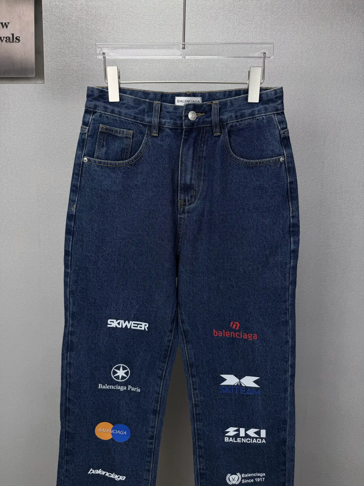 Multi-Logo Straight-Leg Jeans D18023175 — view 5
