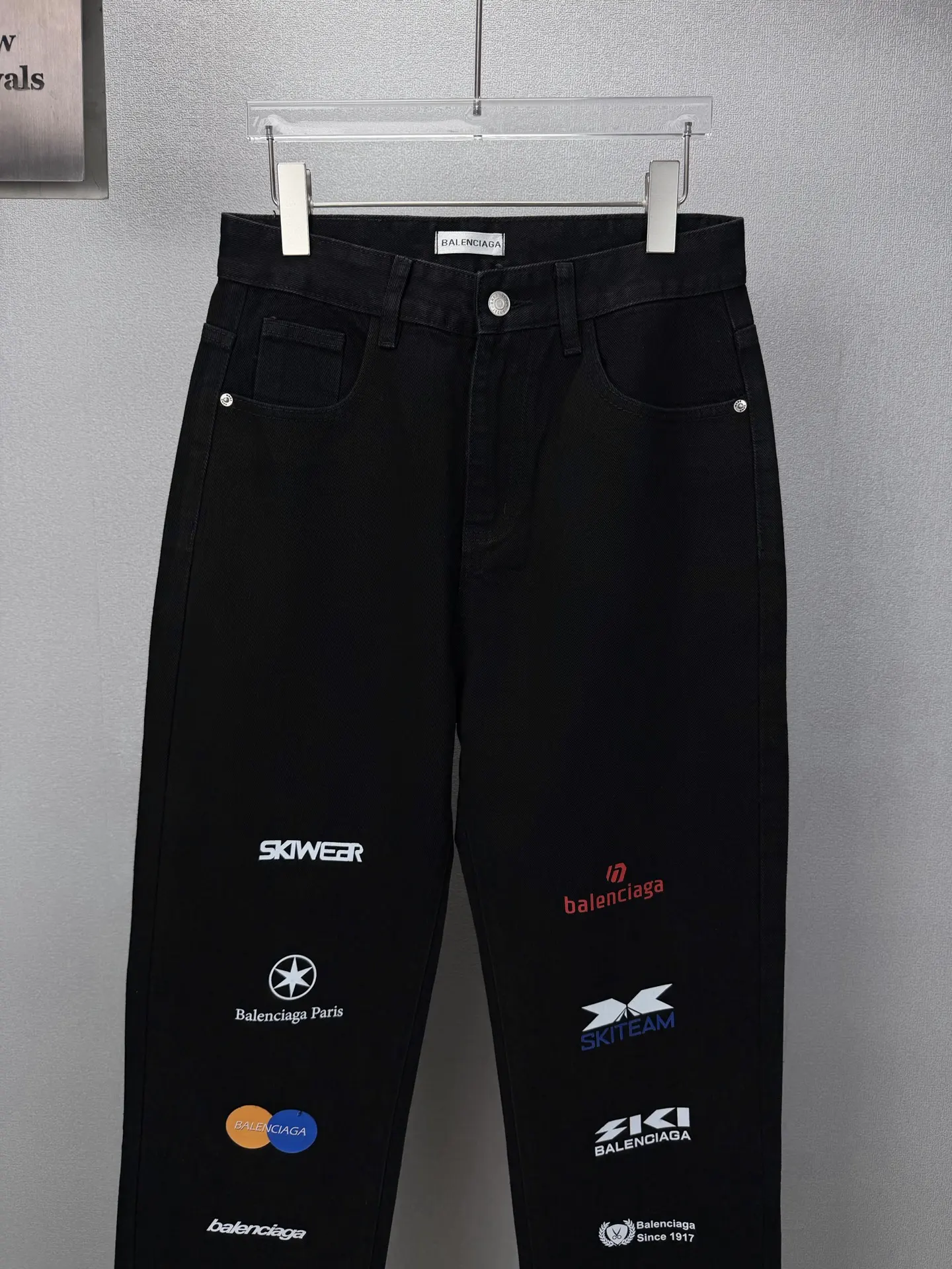 Multi-Logo Embroidered Wide-Leg Jeans D18023176 — view 5