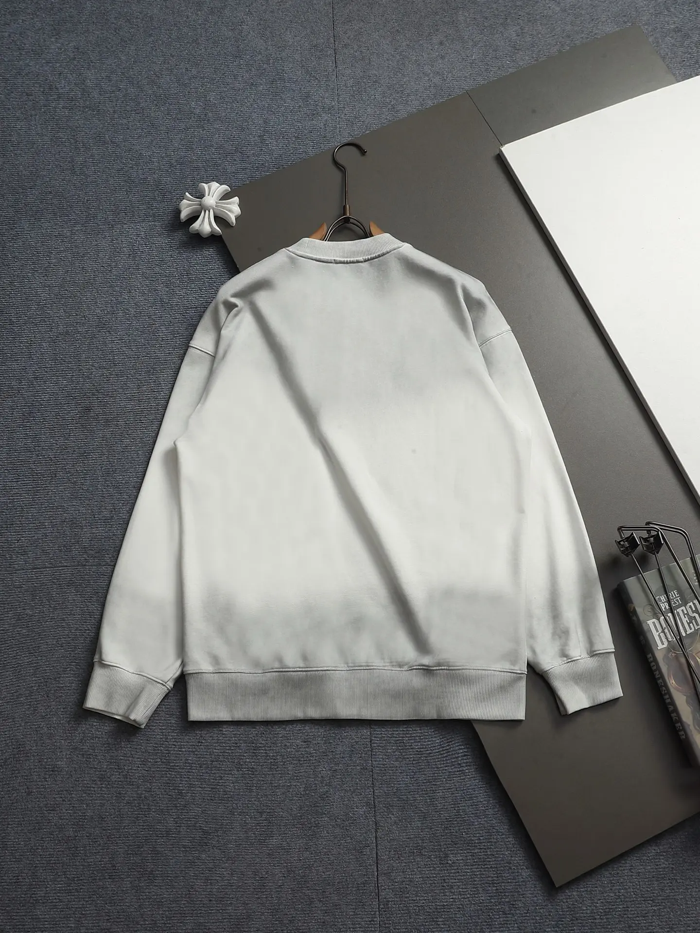 Anagram Embroidered Tie-Dye Sweatshirt D18023232 — view 10