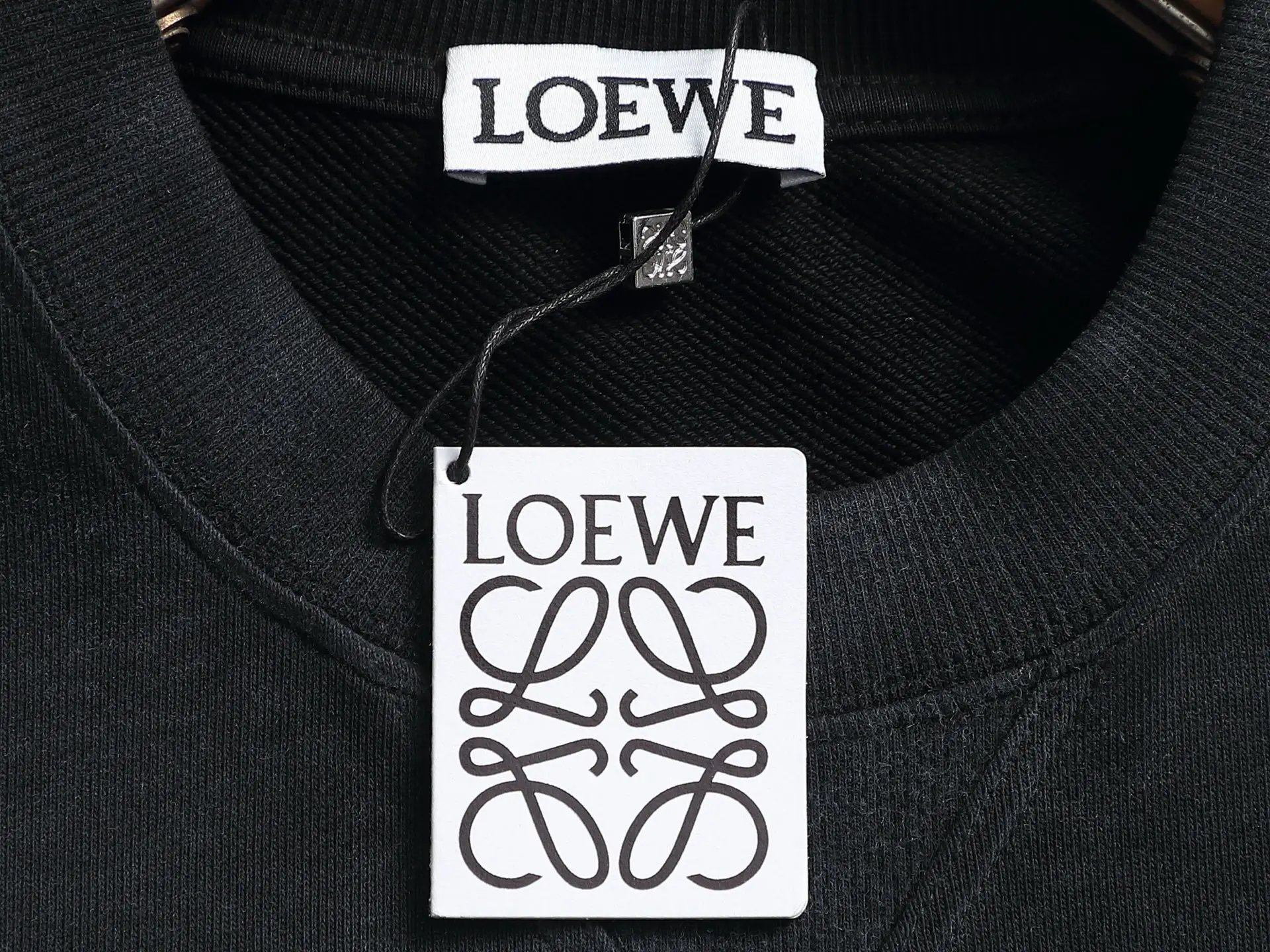Anagram Logo Embroidered Crew-Neck Sweatshirt D18023234 — view 5