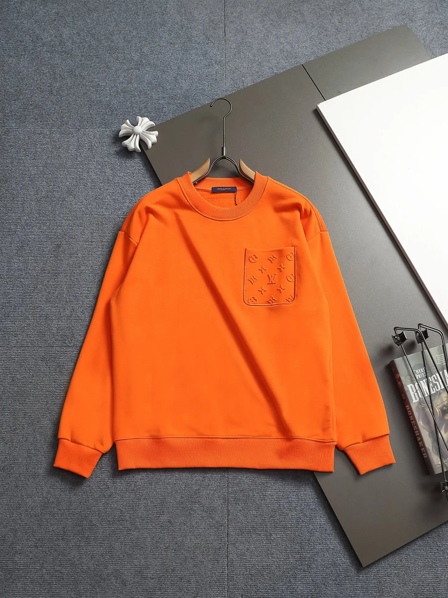 Embossed Monogram Pocket Sweatshirt D18023241