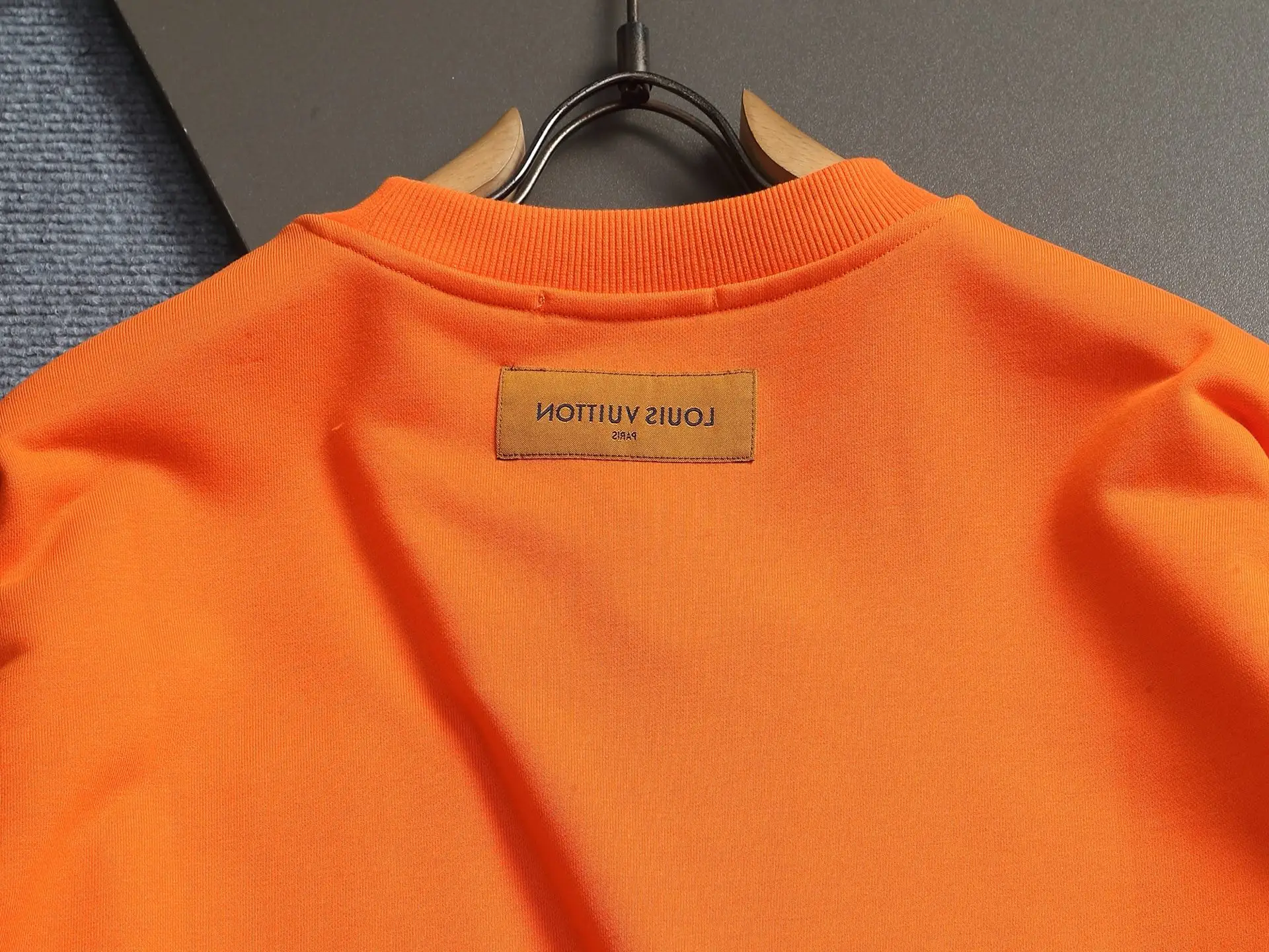 Embossed Monogram Pocket Sweatshirt D18023241 — view 9