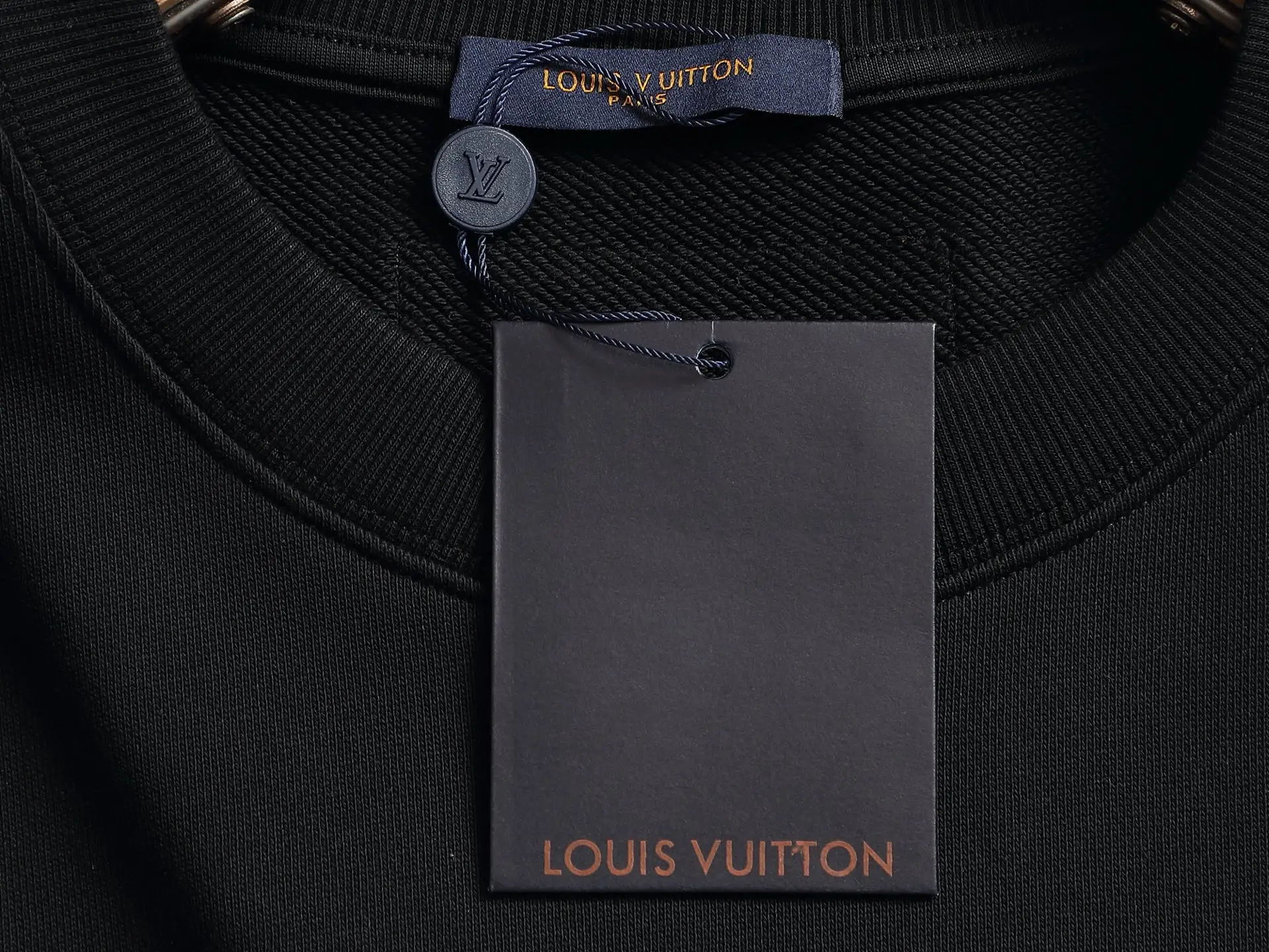 Embossed Monogram Pocket Sweatshirt D18023242 — view 4