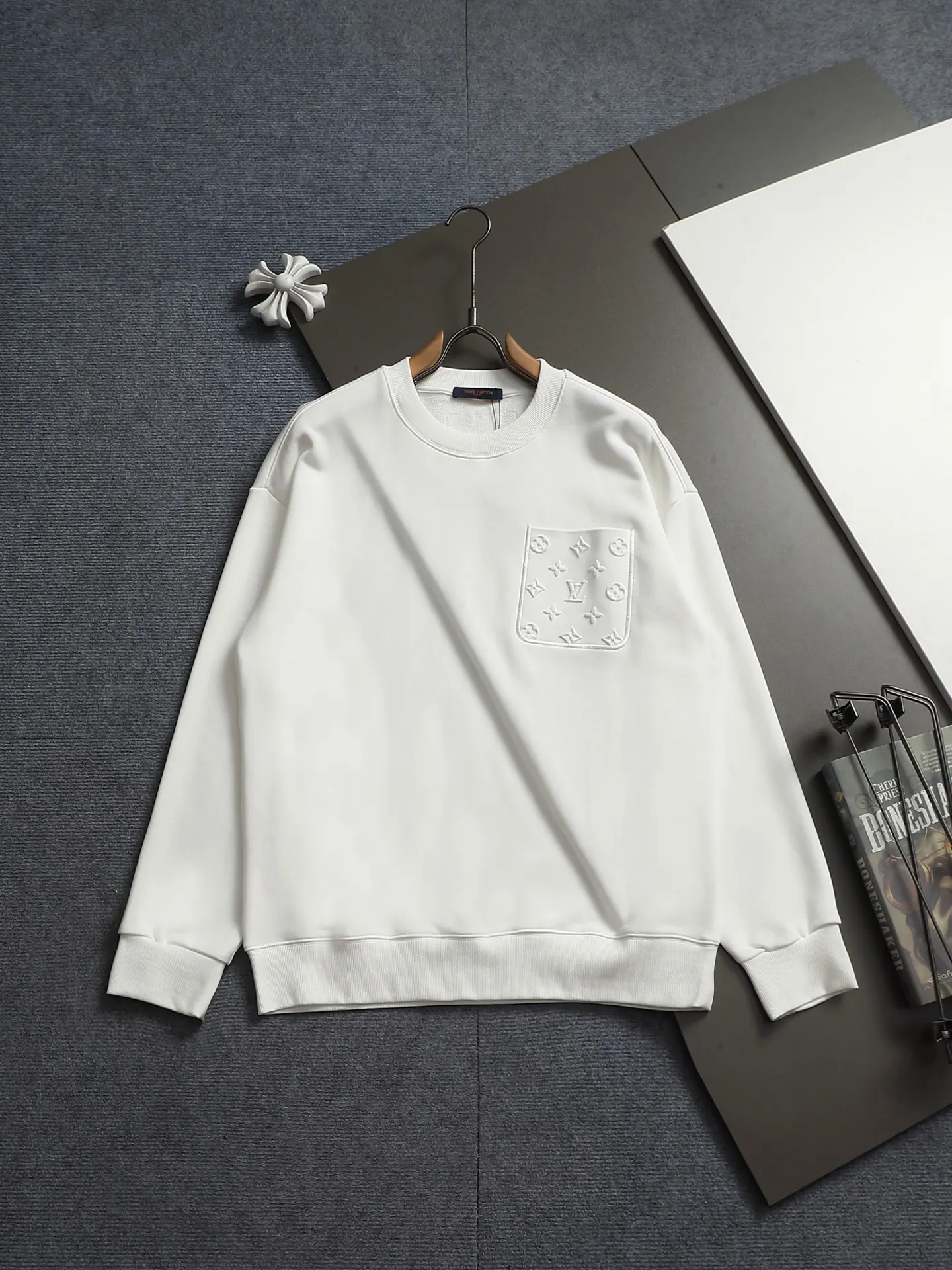 Embossed Monogram Pocket Sweatshirt D18023240