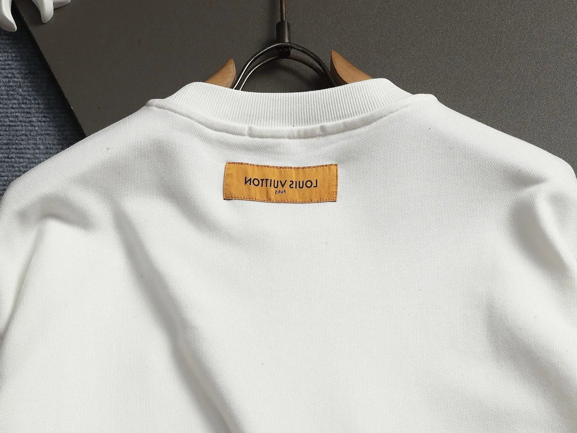 Embossed Monogram Pocket Sweatshirt D18023240 — view 9
