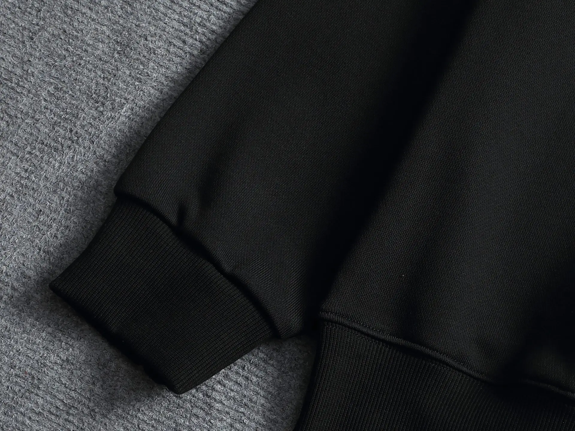 Logo Embroidered Crew-Neck Sweatshirt D18023254 — view 4