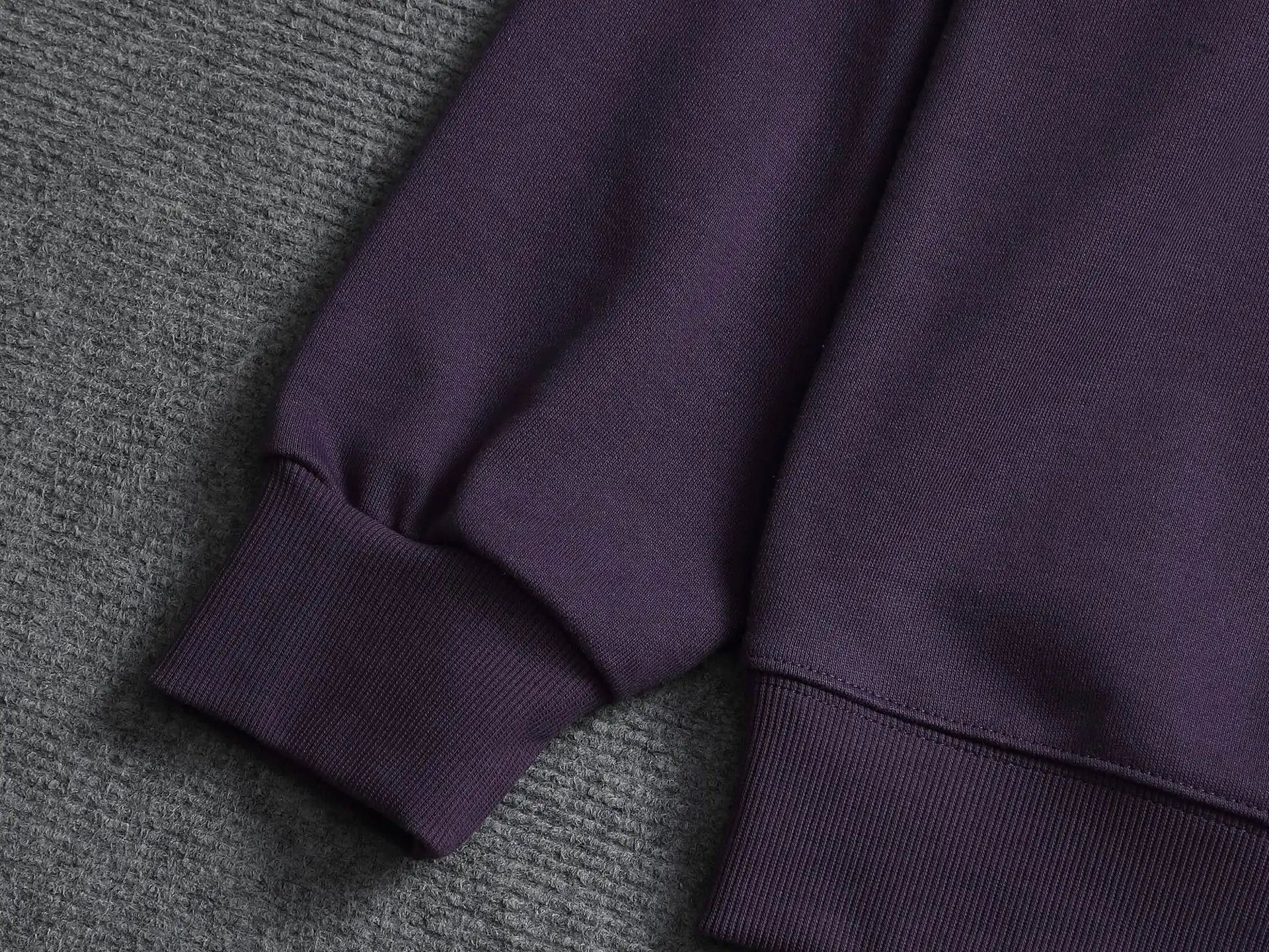 Logo Embroidered Crew-Neck Sweatshirt D18023238 — view 3