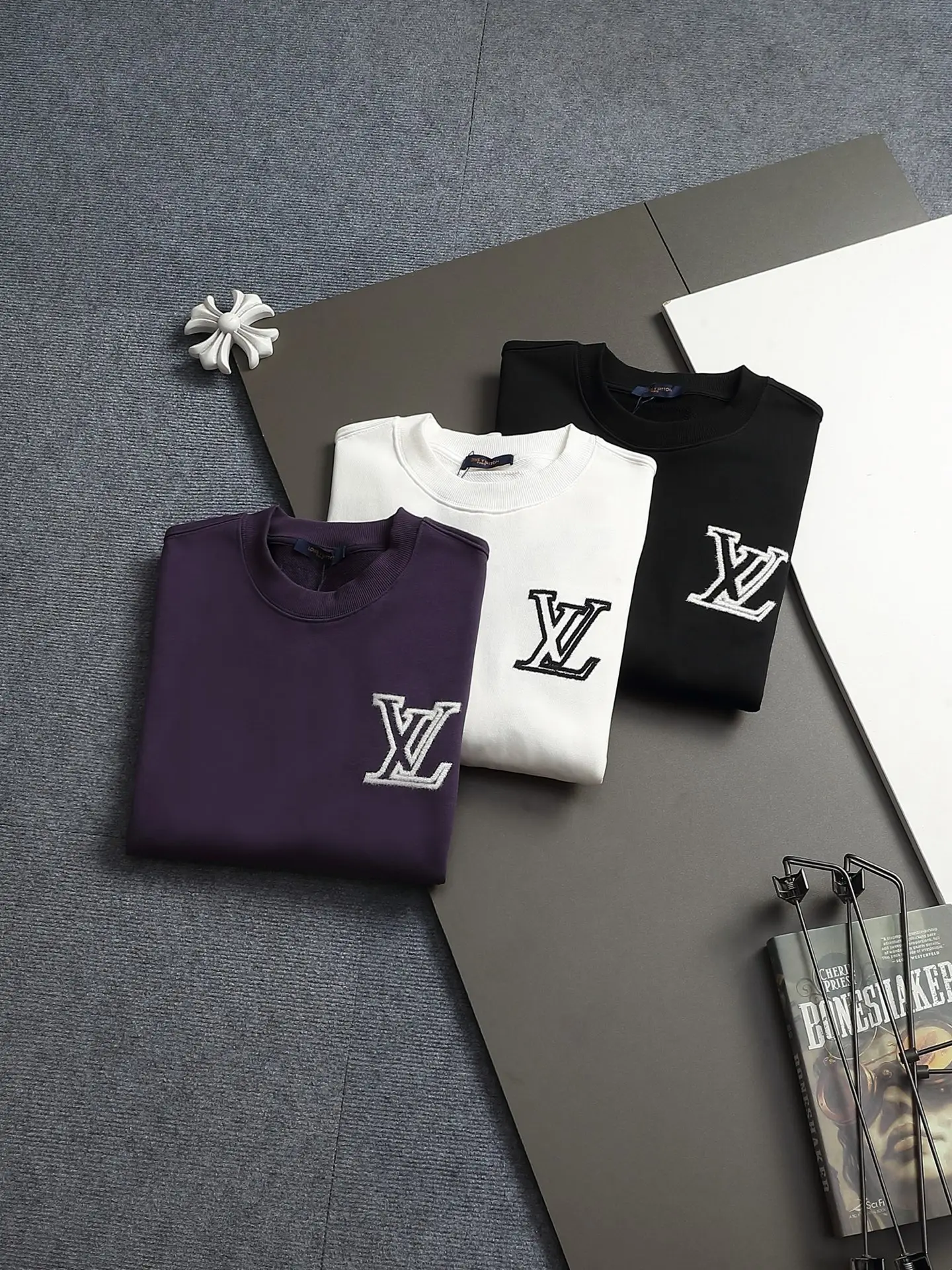 Logo Embroidered Crew-Neck Sweatshirt D18023238 — view 12