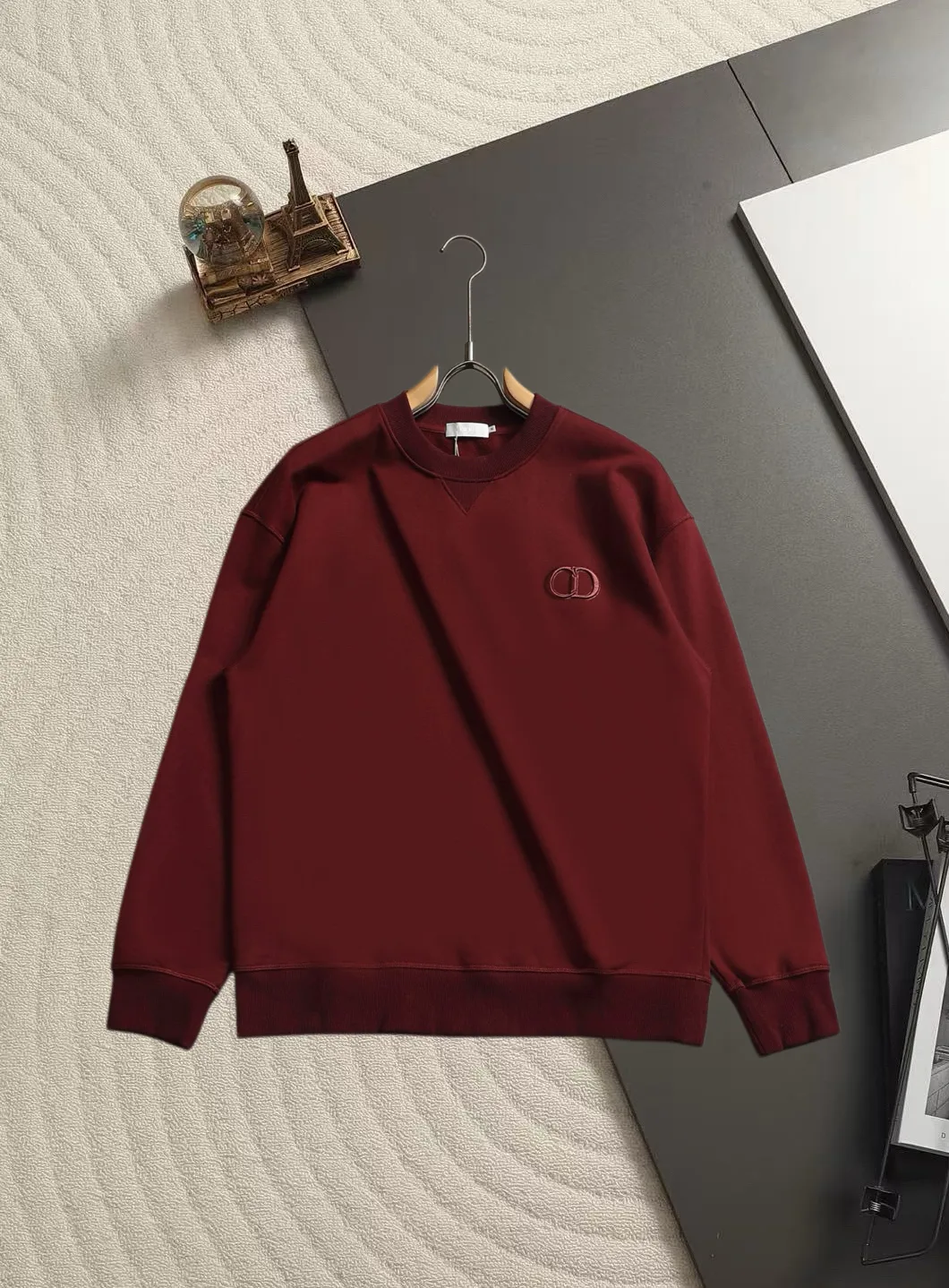 CD Logo Embroidered Crew-Neck Sweatshirt D18021493