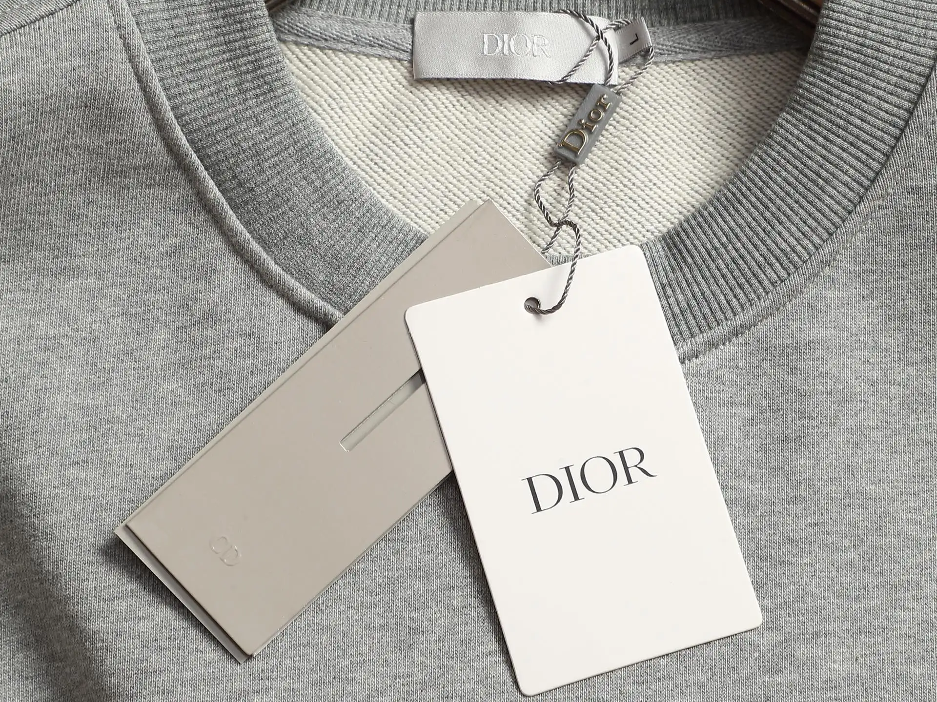 CD Icon Embroidered Crew-Neck Sweatshirt D18021494 — view 6
