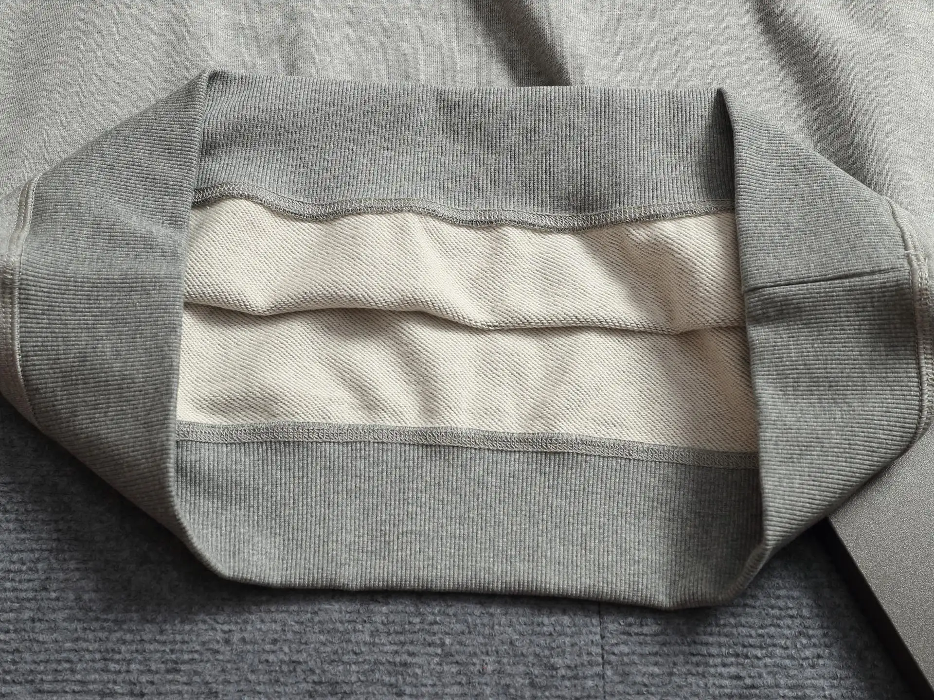 CD Icon Embroidered Crew-Neck Sweatshirt D18021494 — view 7