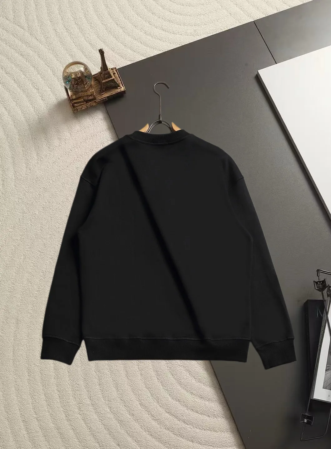 CD Icon Embroidered Crew-Neck Sweatshirt D18021495 — view 7