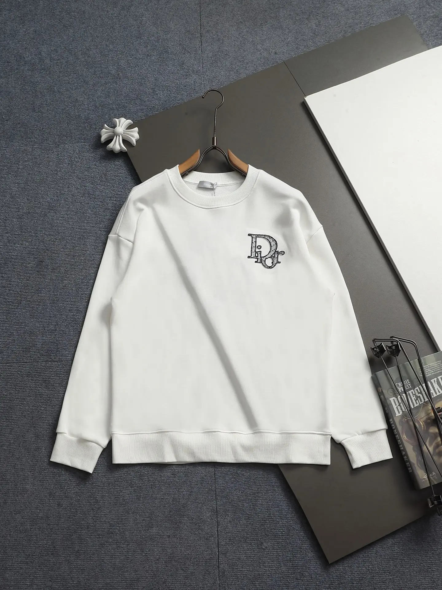 Logo-Embroidered Crew-Neck Sweatshirt D18023251
