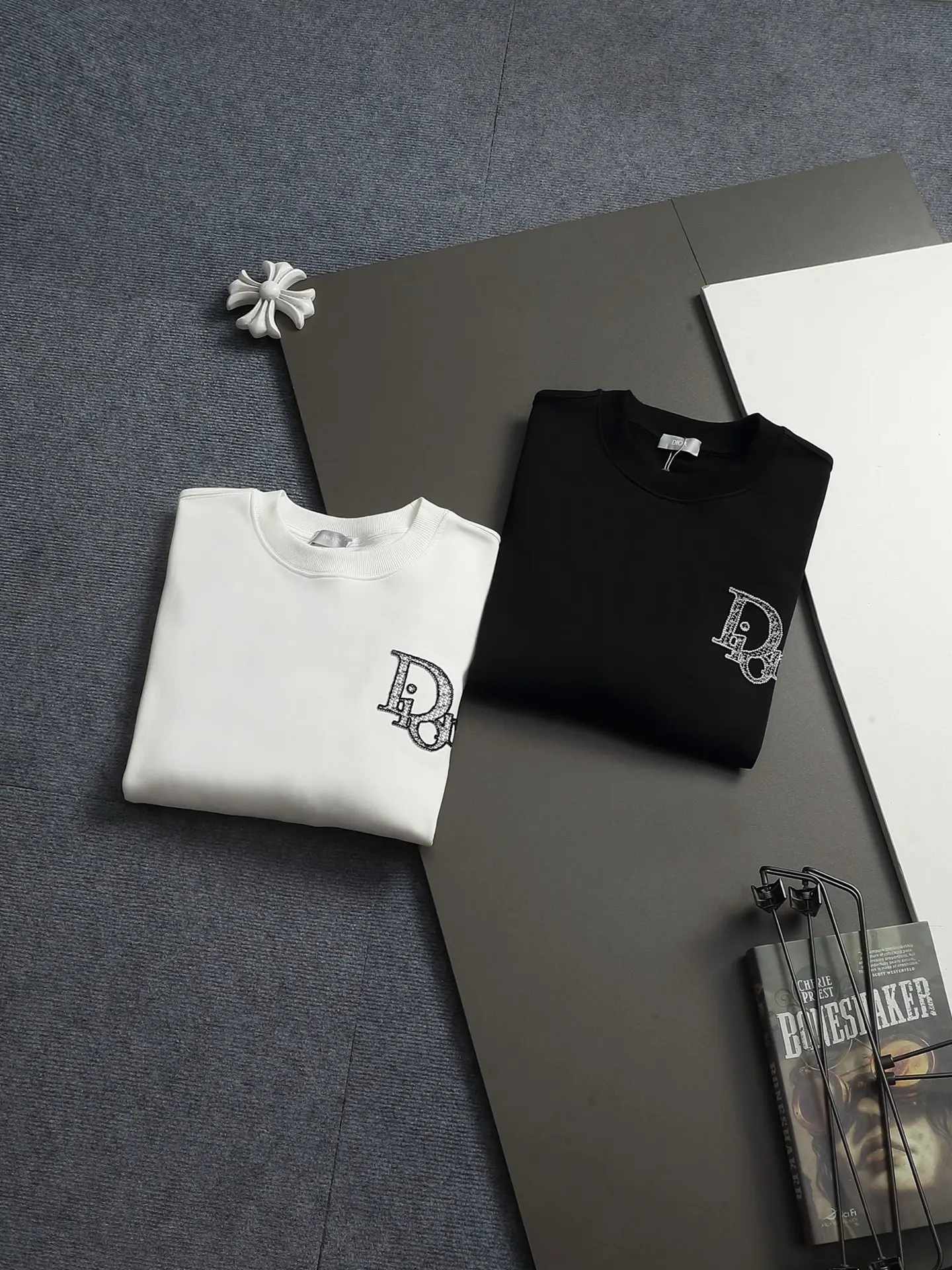 Logo-Embroidered Crew-Neck Sweatshirt D18023251 — view 12