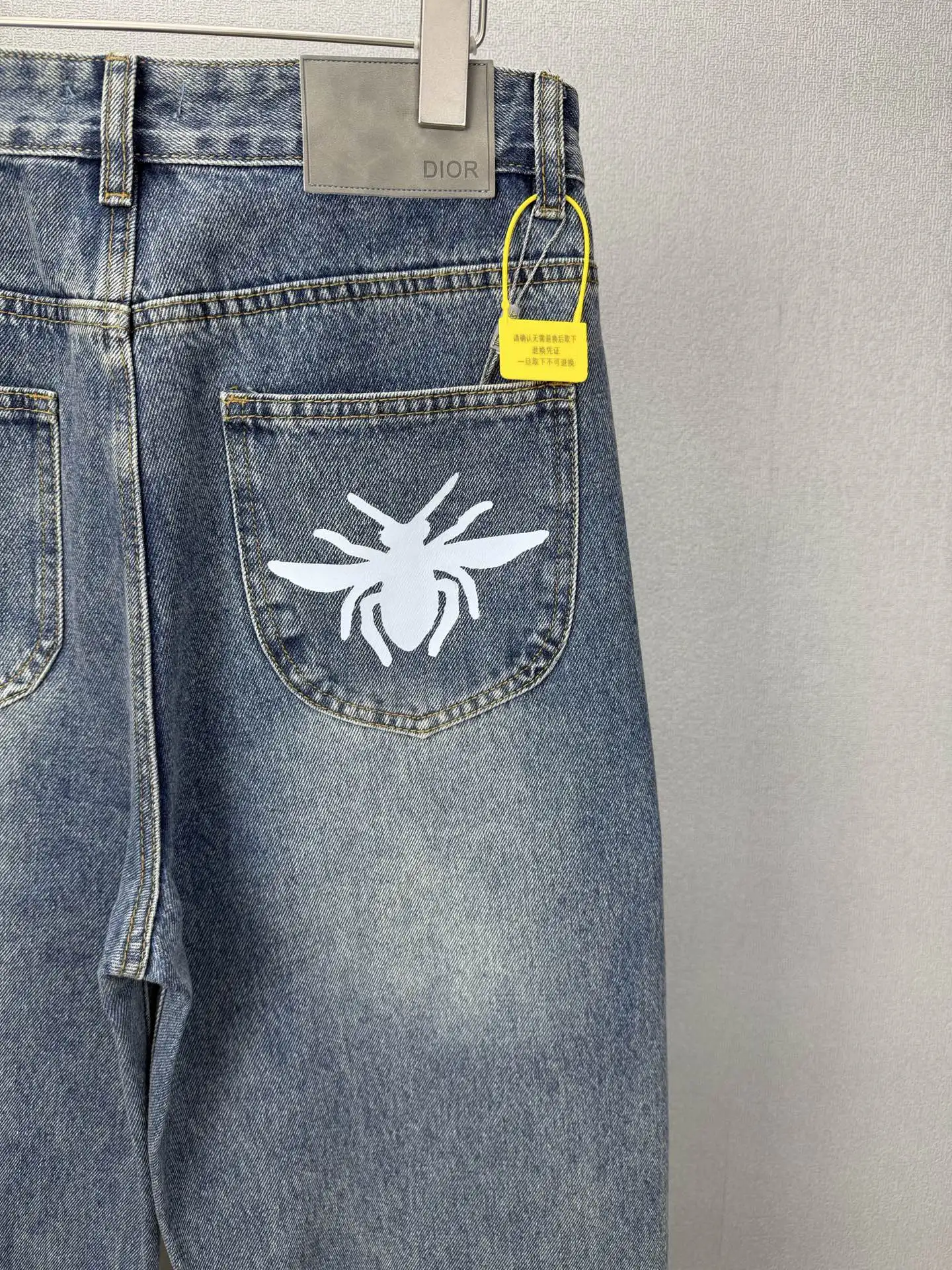 Logo-Embroidered Straight-Leg Jeans D18023163 — view 7