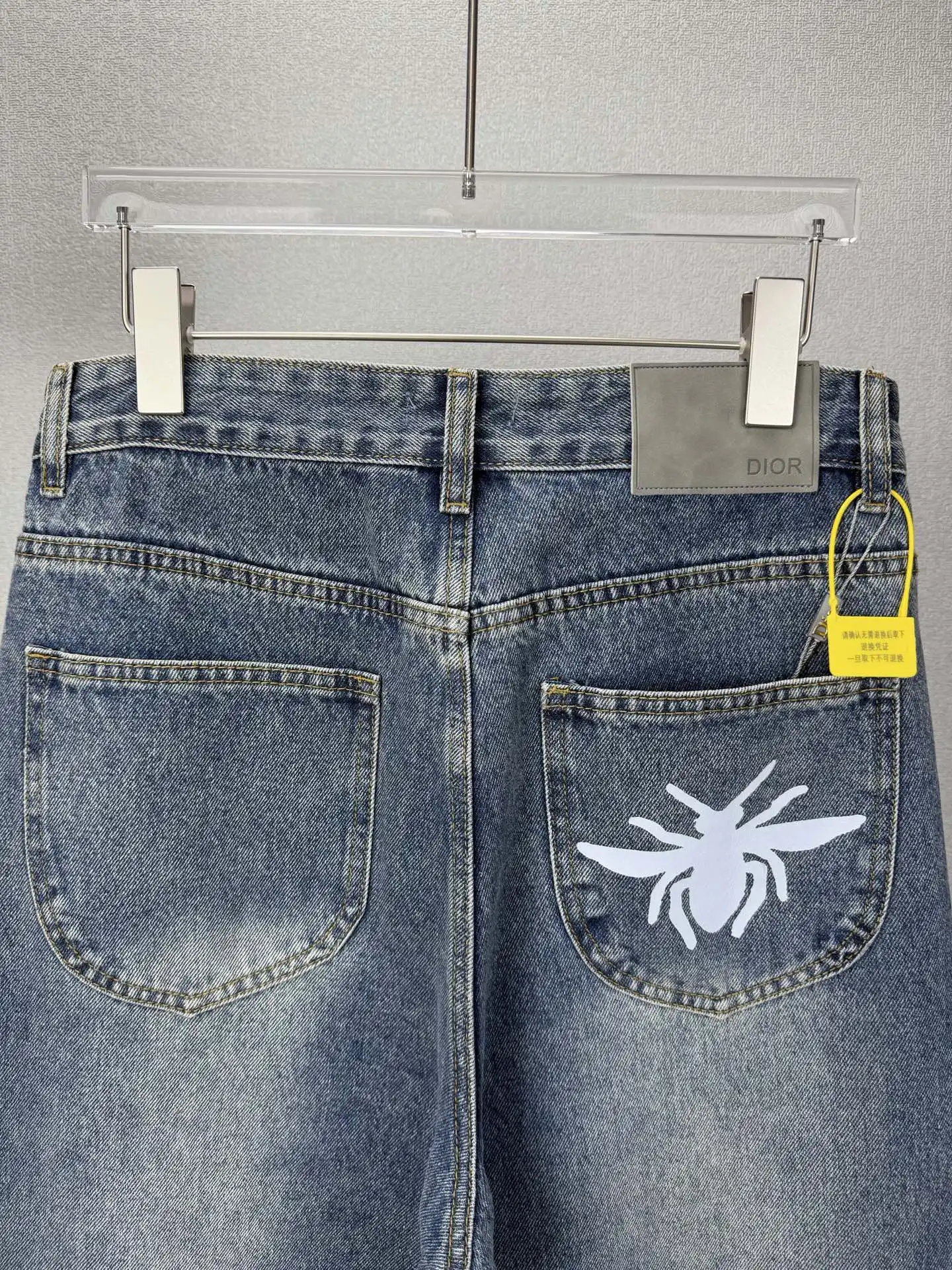 Logo-Embroidered Straight-Leg Jeans D18023163 — view 9