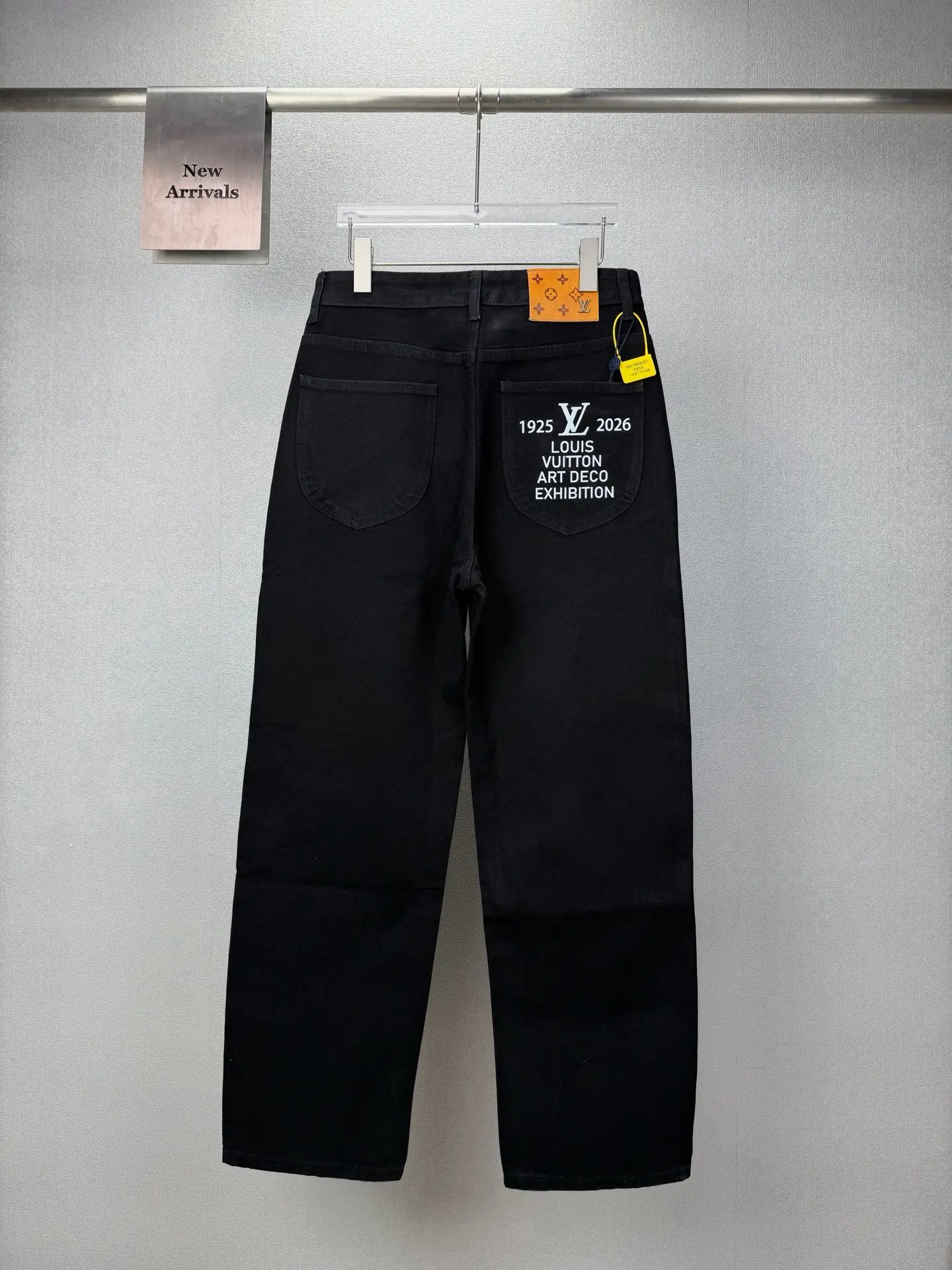 Logo Embroidered Straight-Leg Jeans D18023171 — view 2