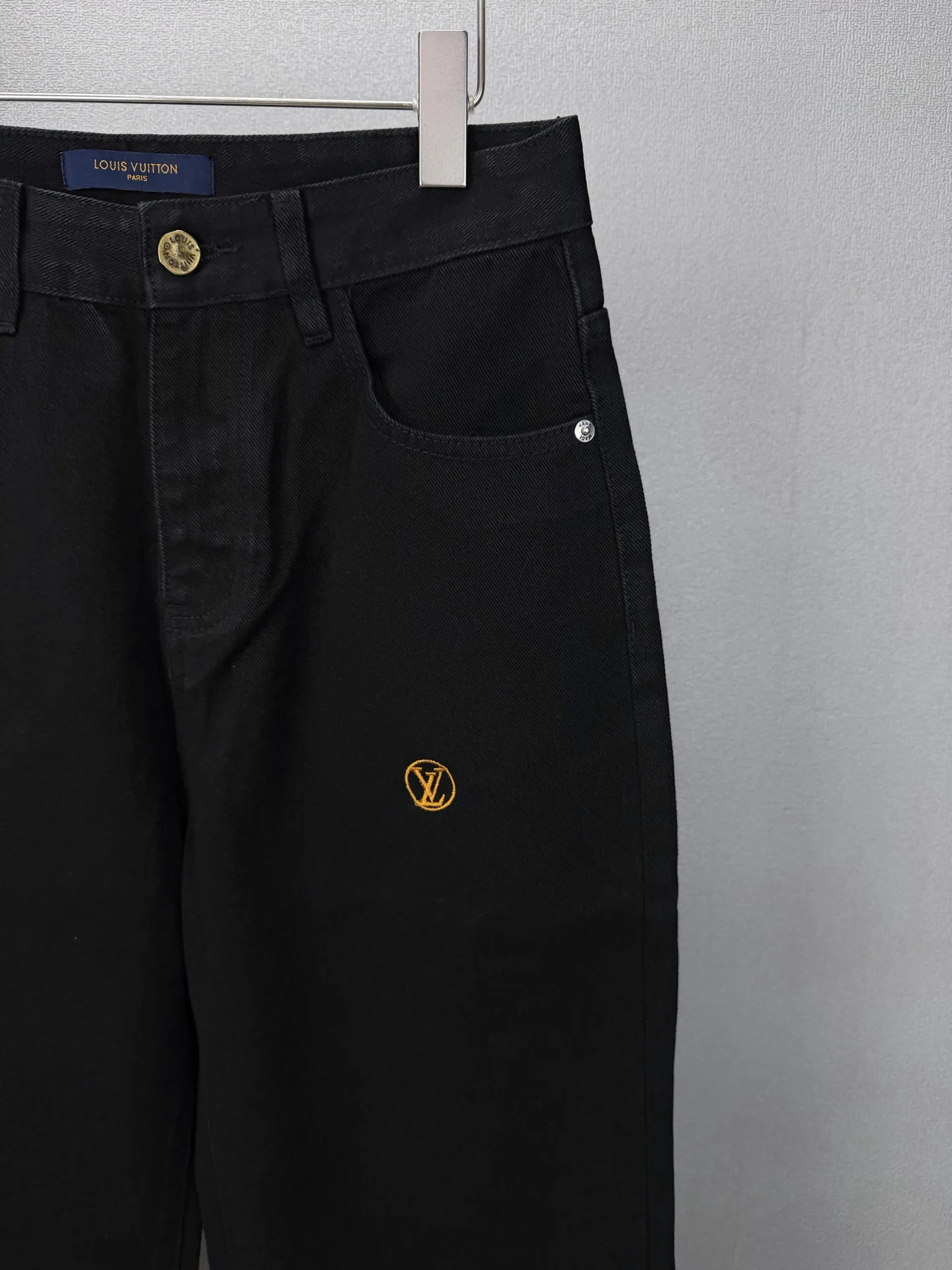 Logo Embroidered Straight-Leg Jeans D18023171 — view 4