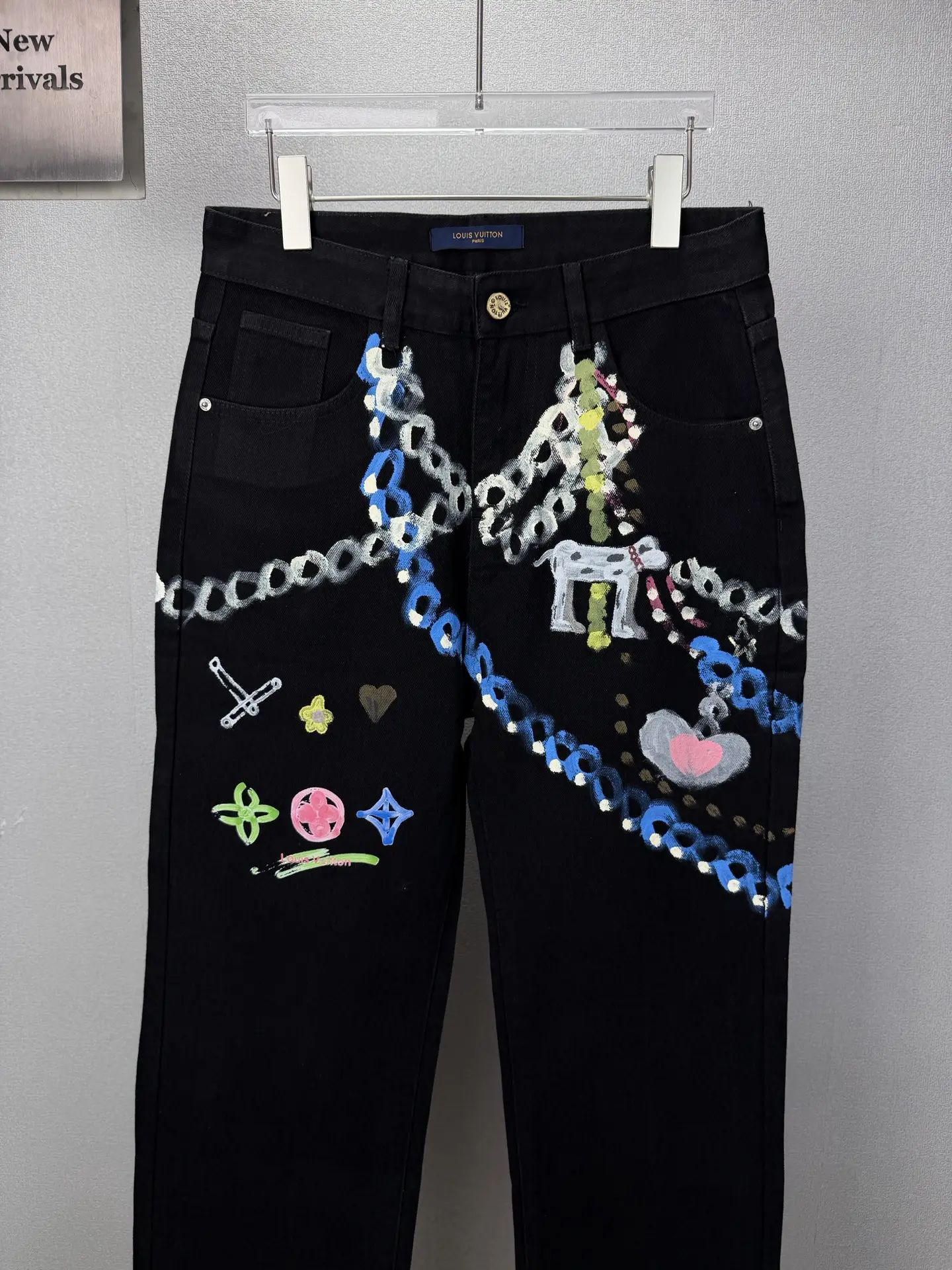 Graffiti Chain Print Straight-Leg Jeans D18023172 — view 5