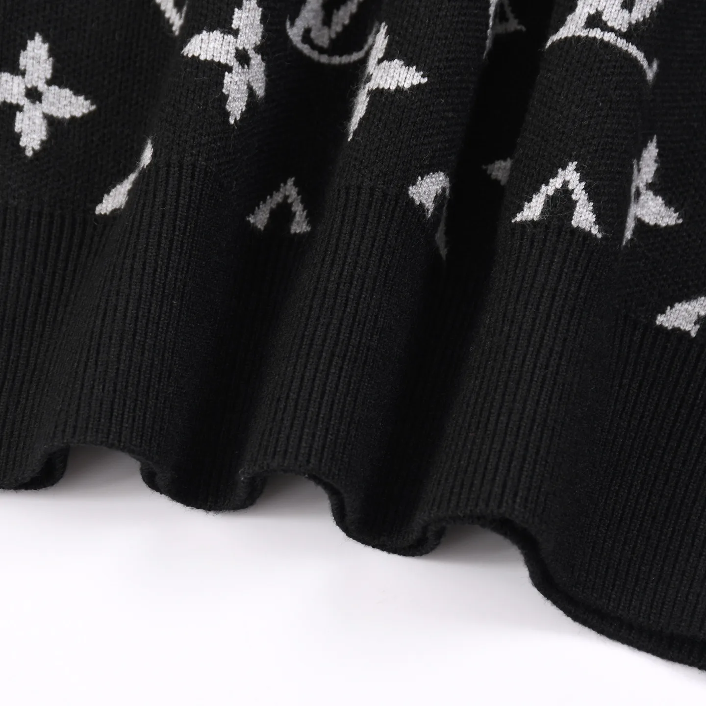 Monogram Jacquard Crew-Neck Sweater D18021631 — view 6