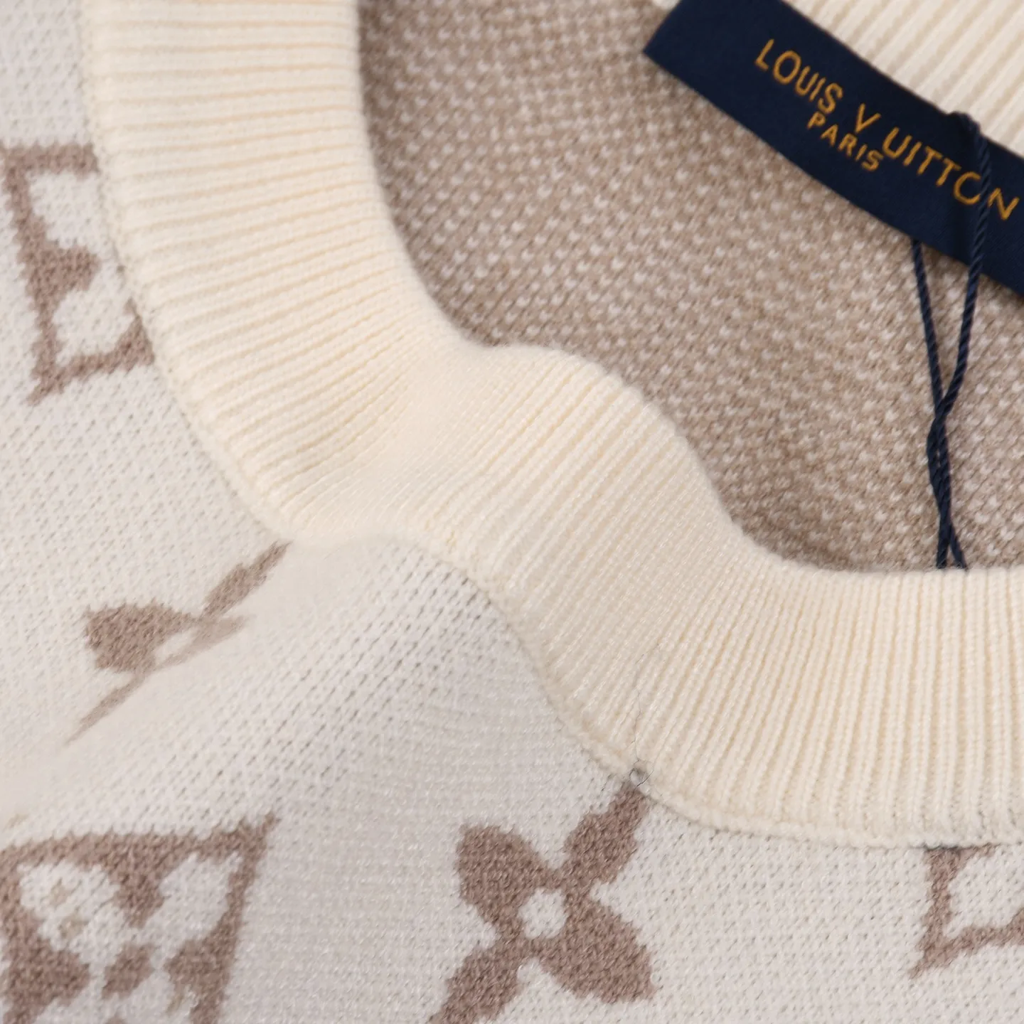 Monogram Gradient Crew-Neck Knit Sweater D18021633 — view 10