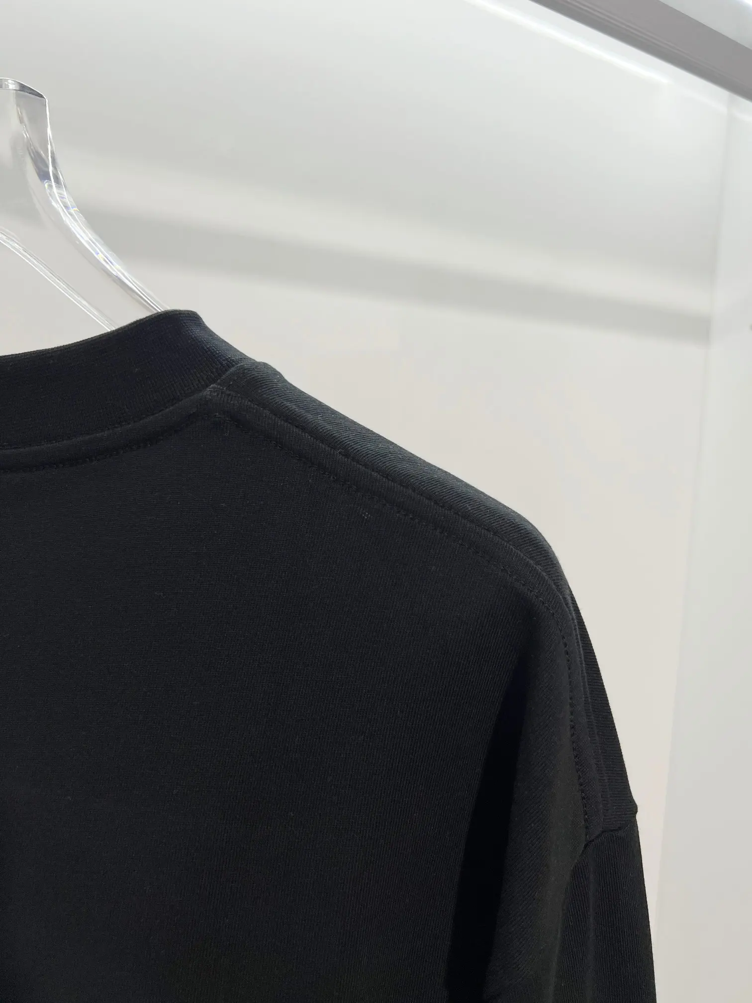 Cross Patch Long-Sleeve T-Shirt D18024182 — view 8