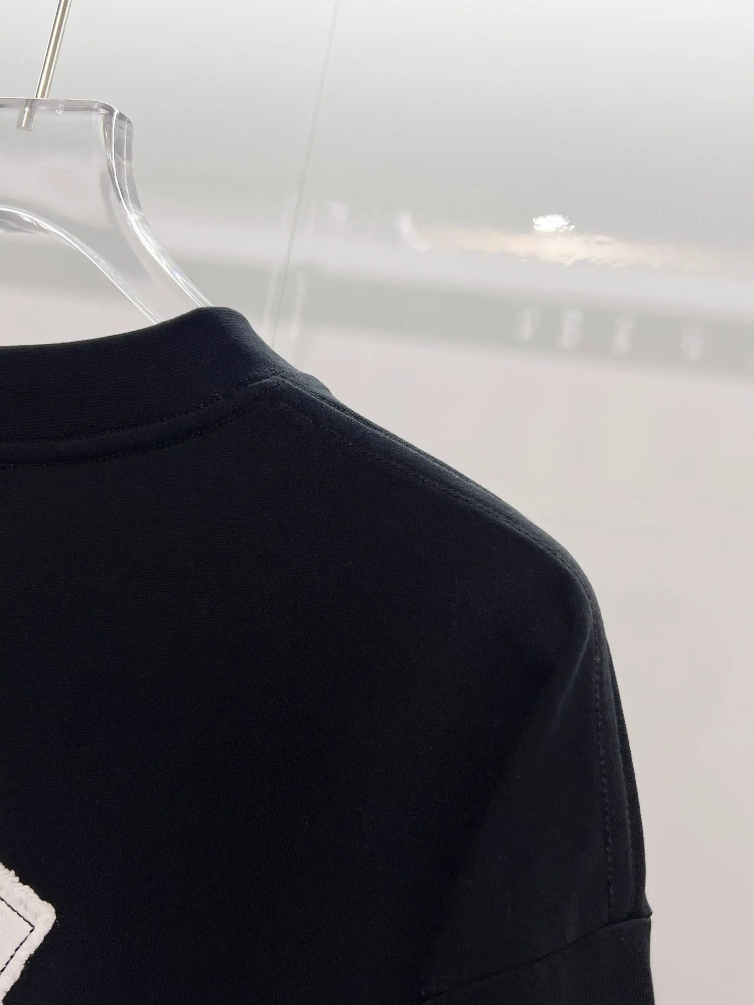 Cross Patch Long-Sleeve Cotton T-Shirt D18024180 — view 8