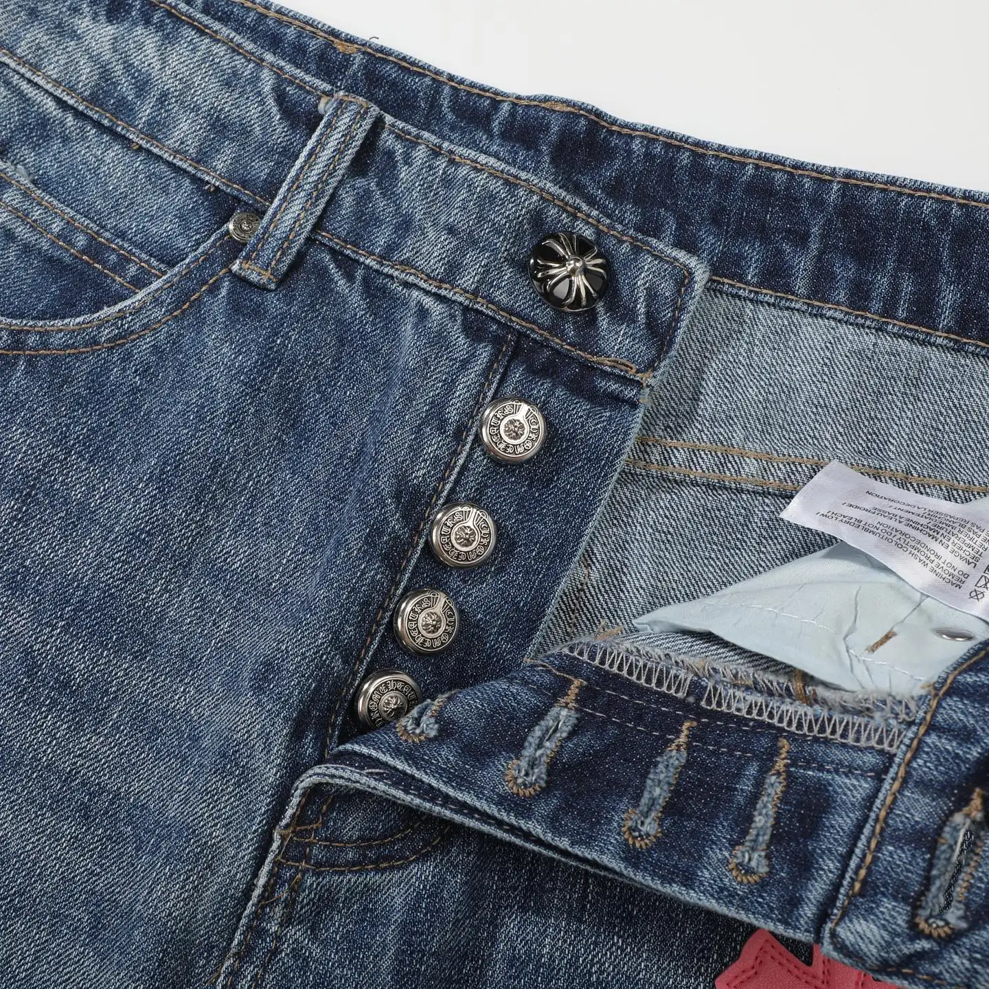 Cross Patch Flared Straight-Leg Jeans D18023092 — view 6