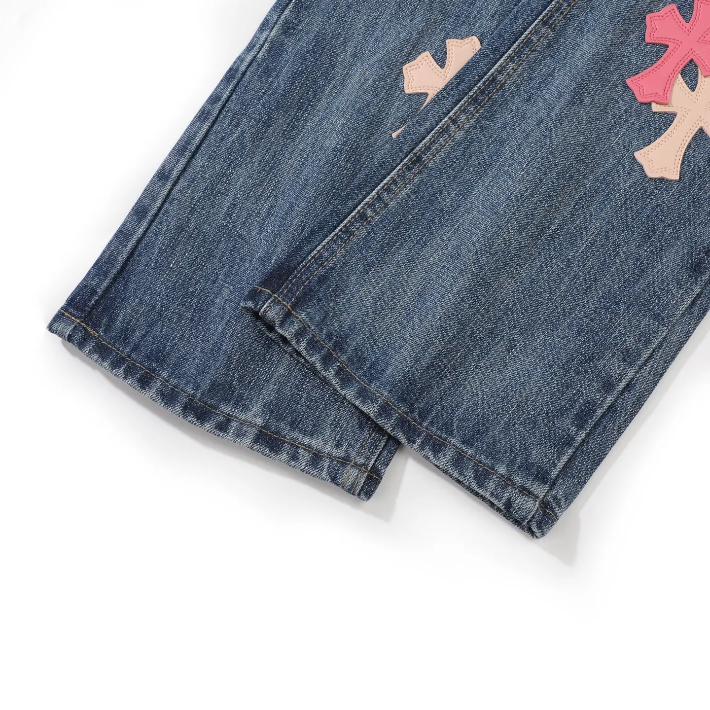 Cross Patch Flared Straight-Leg Jeans D18023092 — view 9