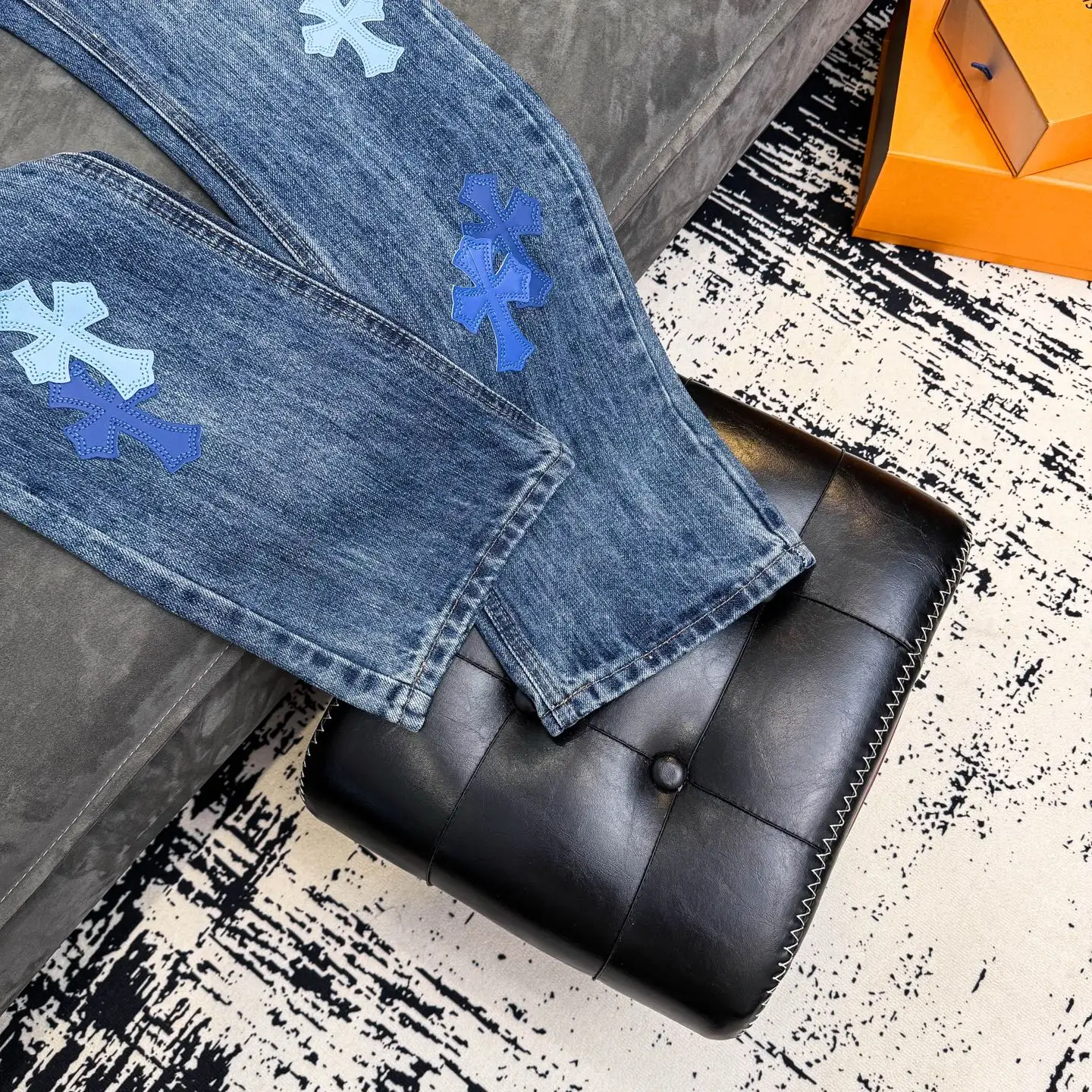 Cross Patch Flare-Leg Jeans D18023091 — view 13