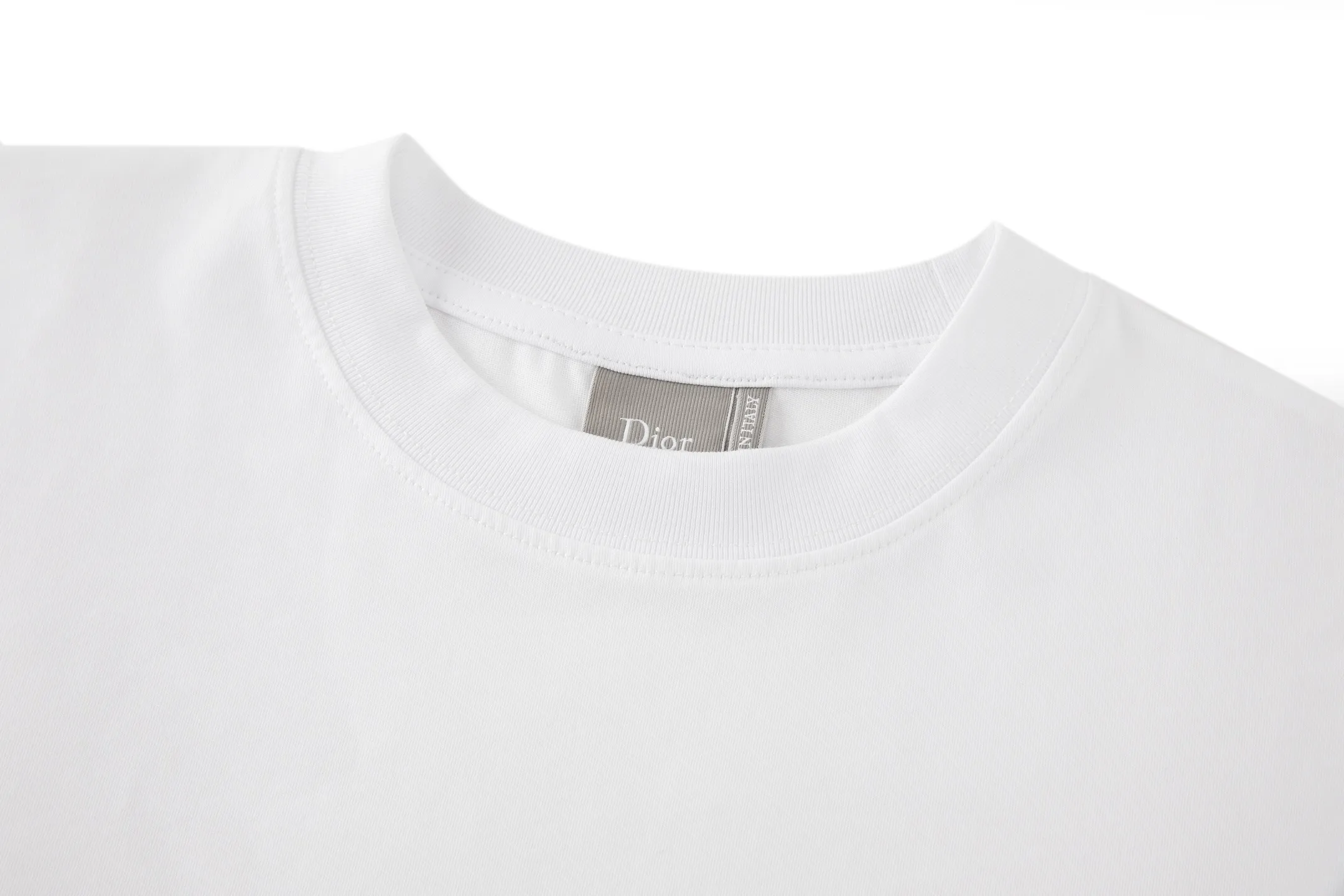 Logo Embroidery Long-Sleeve T-Shirt D18021151 — view 5