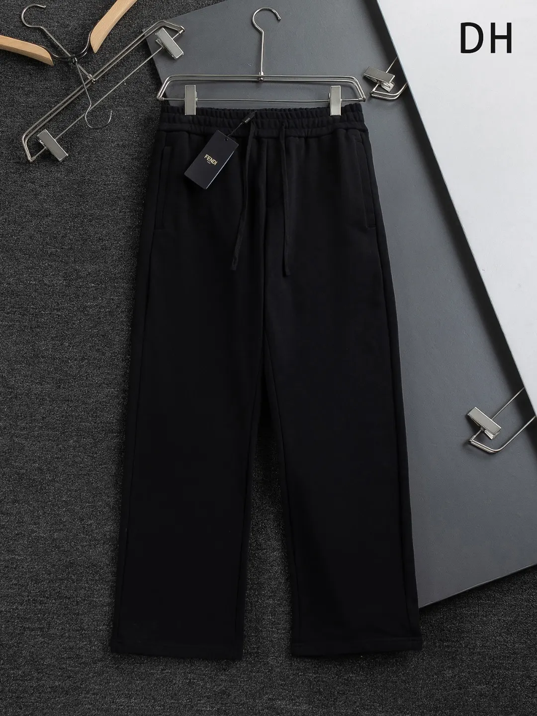 Logo-Embroidered Straight-Leg Trousers D18024116