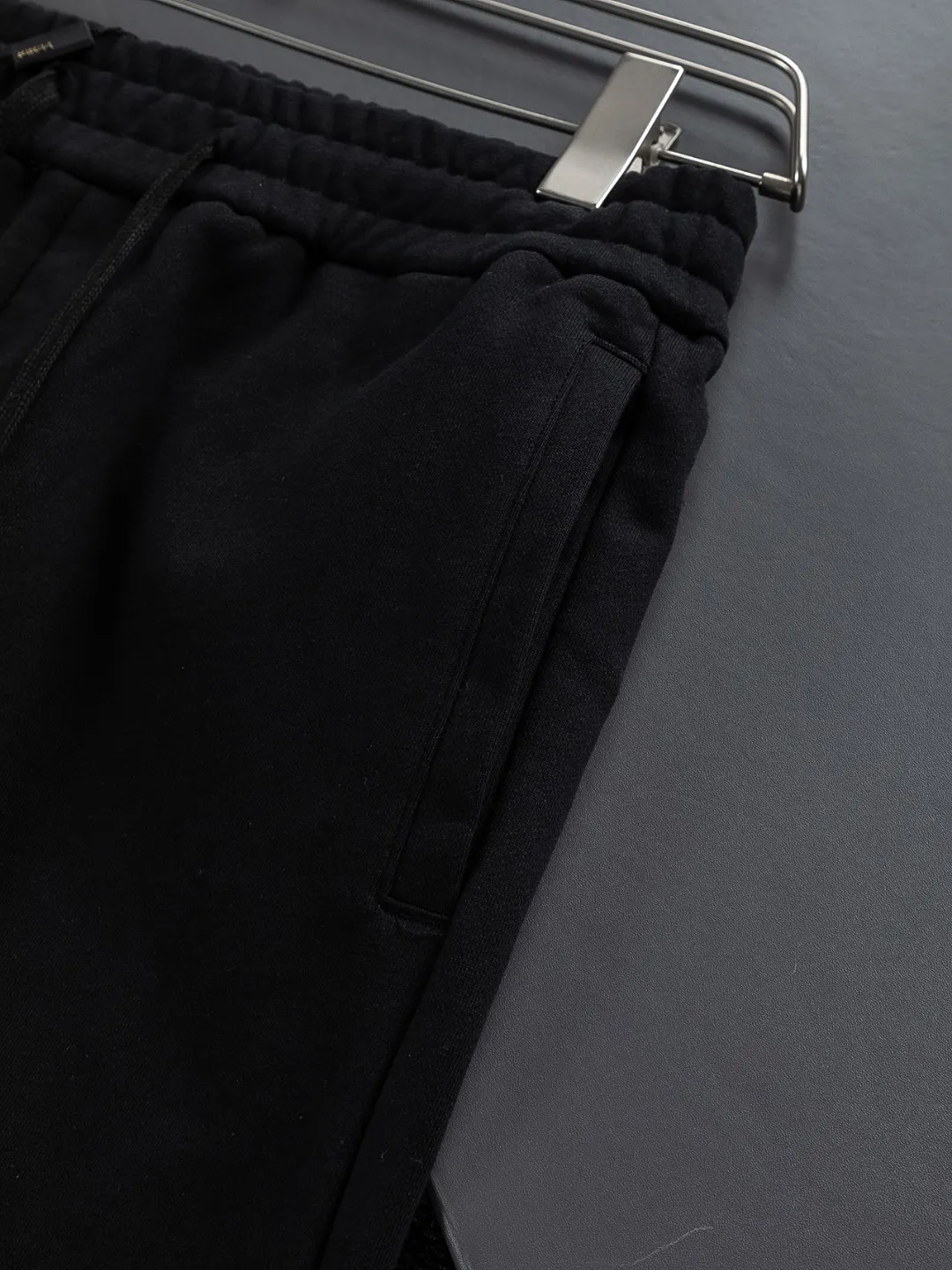 Logo-Embroidered Straight-Leg Trousers D18024116 — view 8