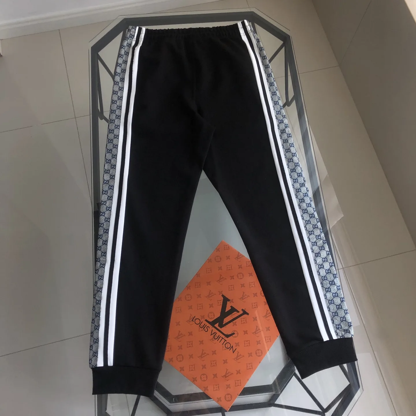 Webbing-Trimmed Logo Tapered Sweatpants D18021384 — view 2